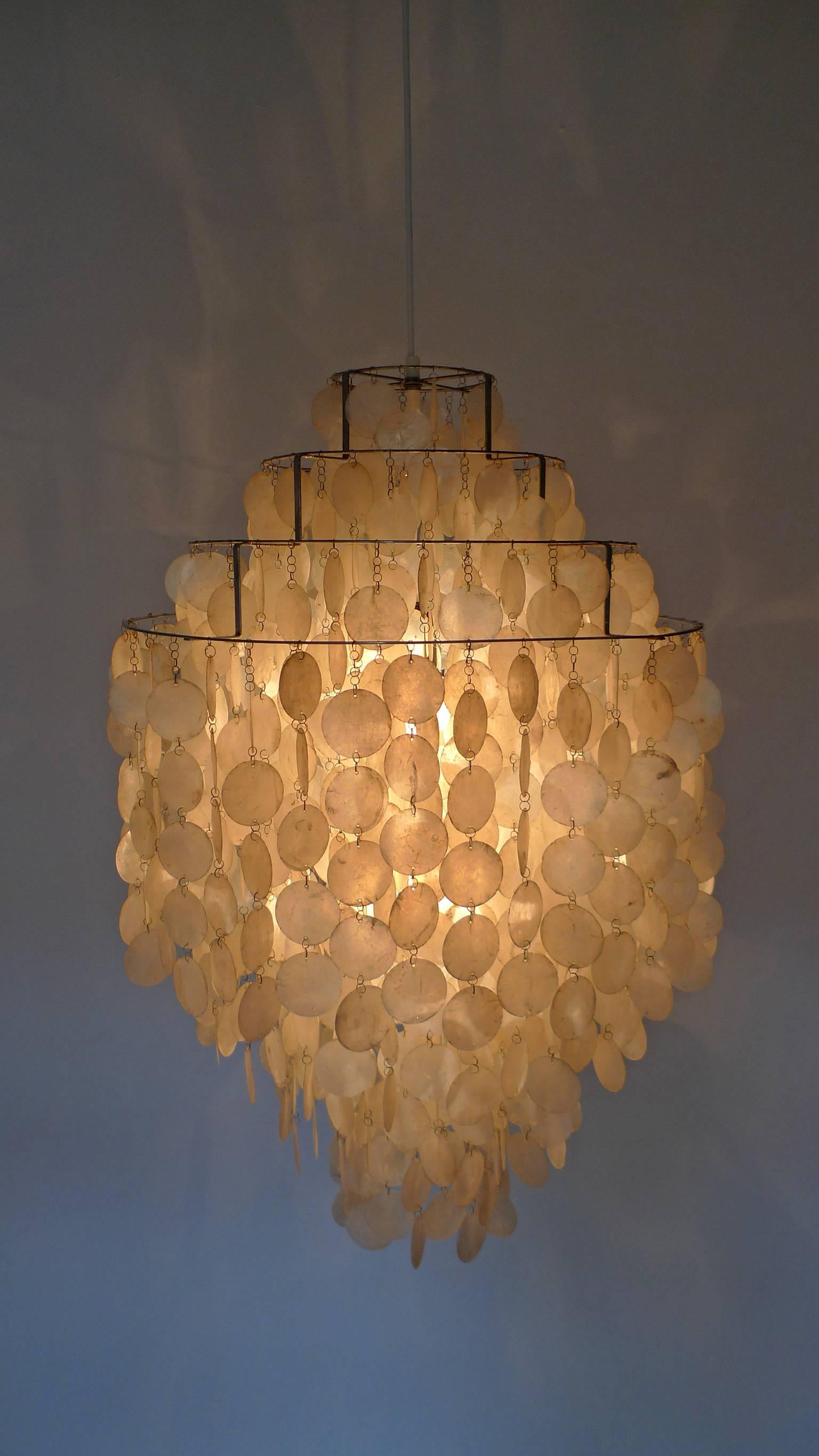 First Series Fun 0 DM Chandelier by Verner Panton for J. Luber Ag, Switzerland In Good Condition For Sale In Berlin, DE
