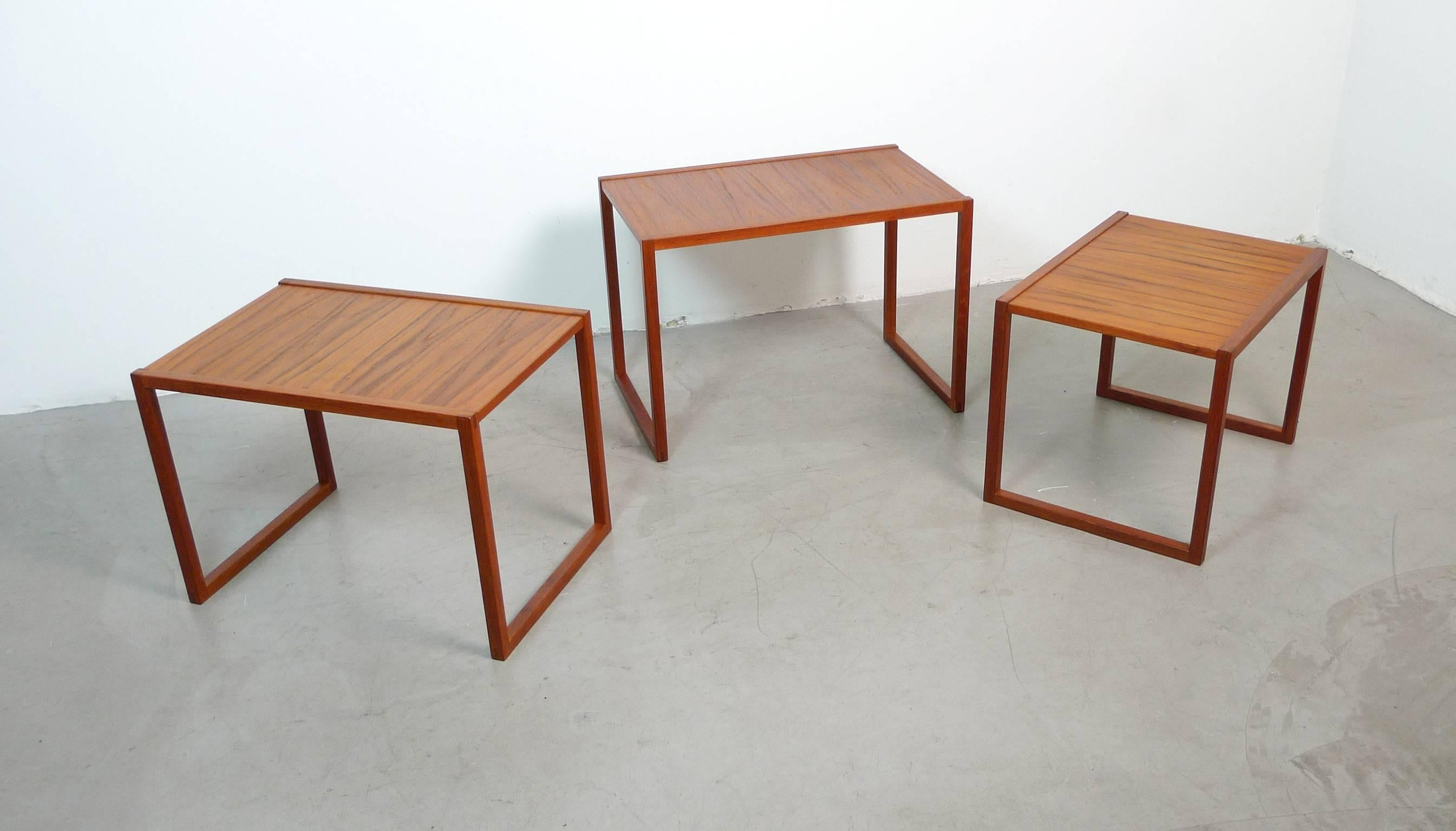 Set of Three Teak Nesting Tables from Denmark, 1960s In Good Condition In Berlin, DE