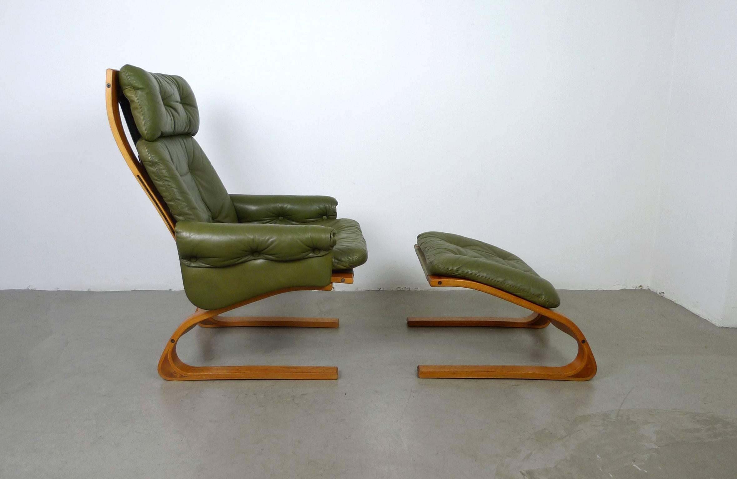Scandinavian Modern Norwegian Kengu Lounge Chair and Ottoman by Solheim for Rykken, 1970s
