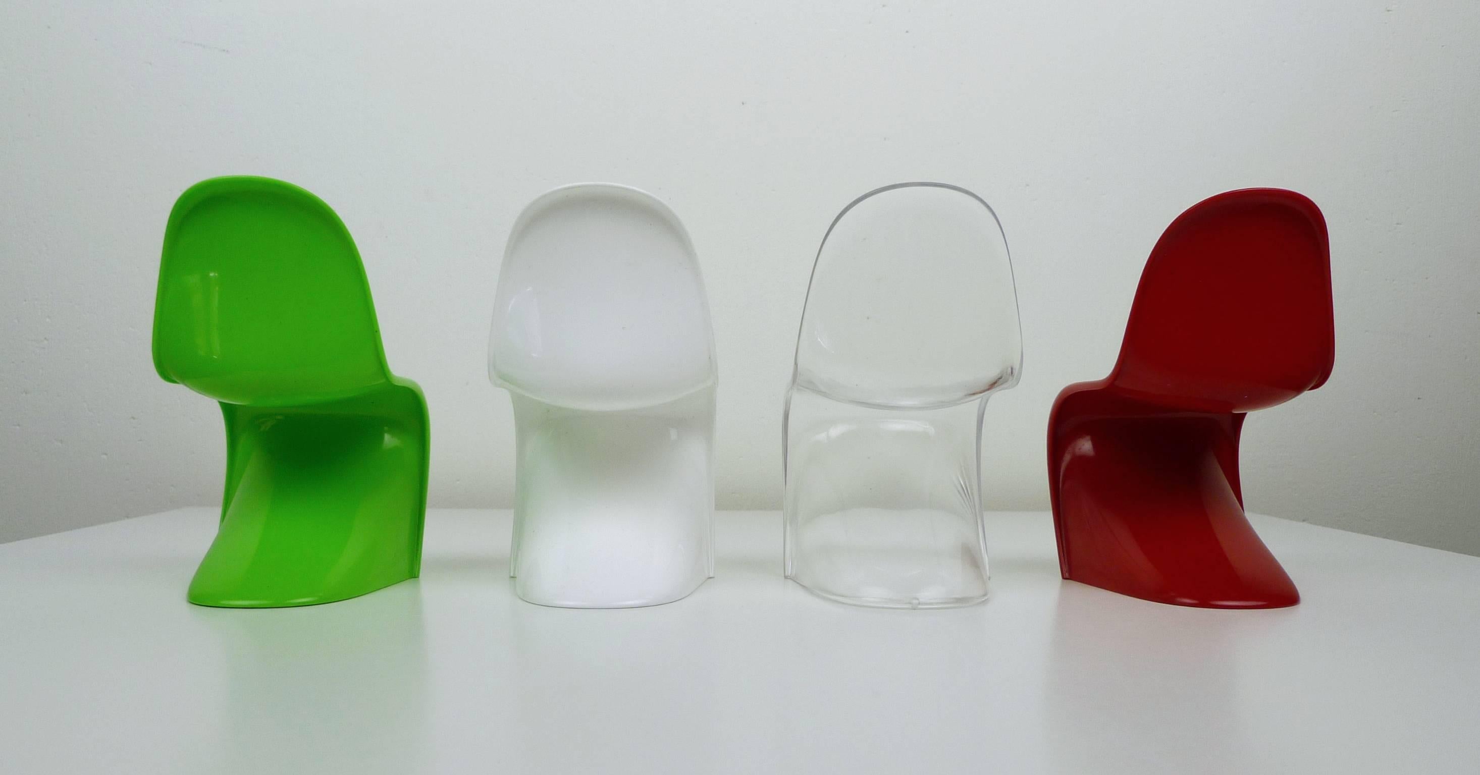 Set of Four Miniature Panton Chairs from Germany, 1970s In Good Condition For Sale In Berlin, DE