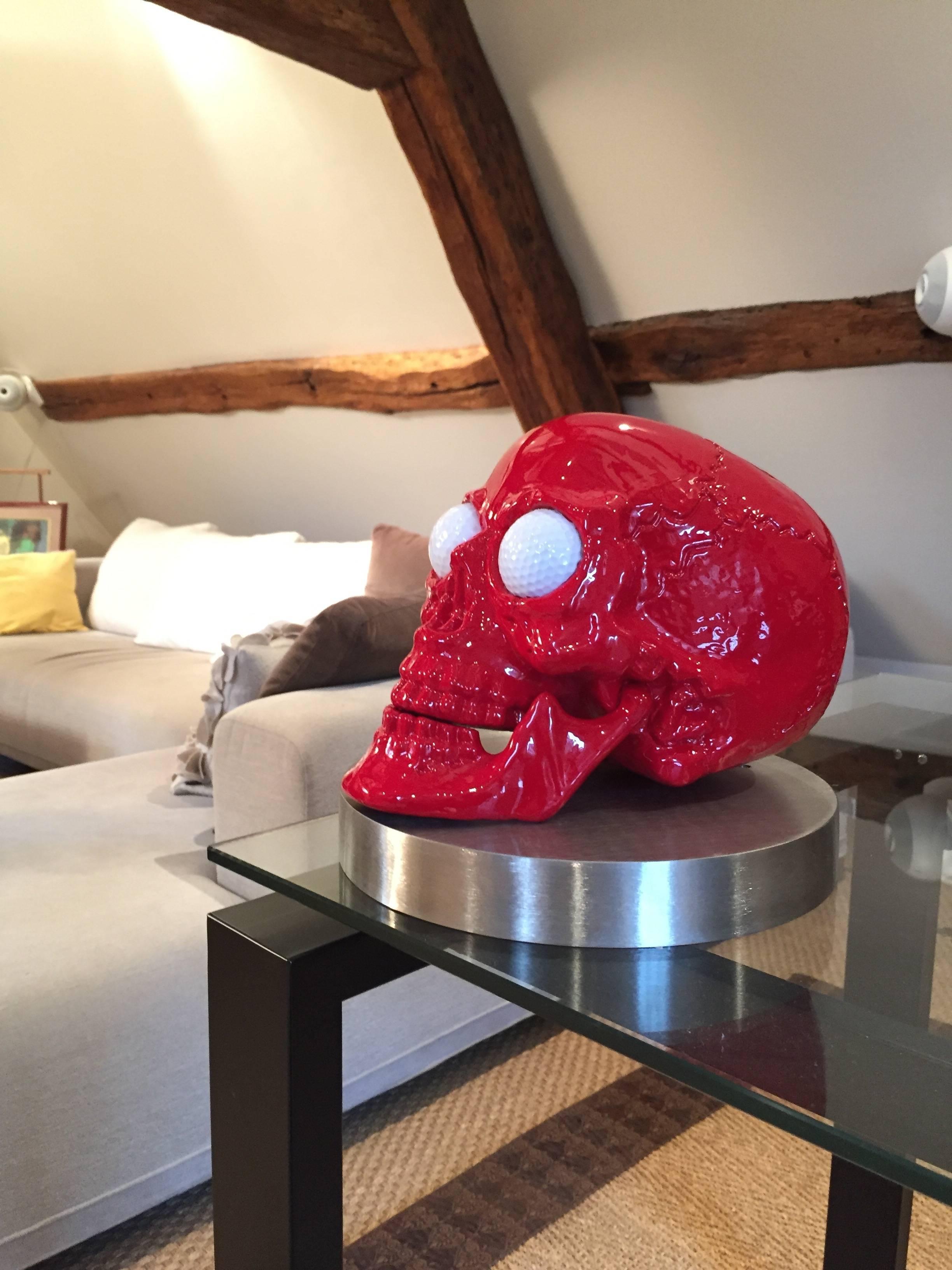 Craneur - Resin Skull, Golf Balls Eyes and Stainless Steel Base by Hubert Privé In Excellent Condition For Sale In London, GB