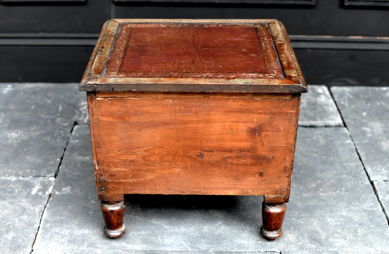 Victorian Wooden Chamber Pot For Sale at 1stDibs