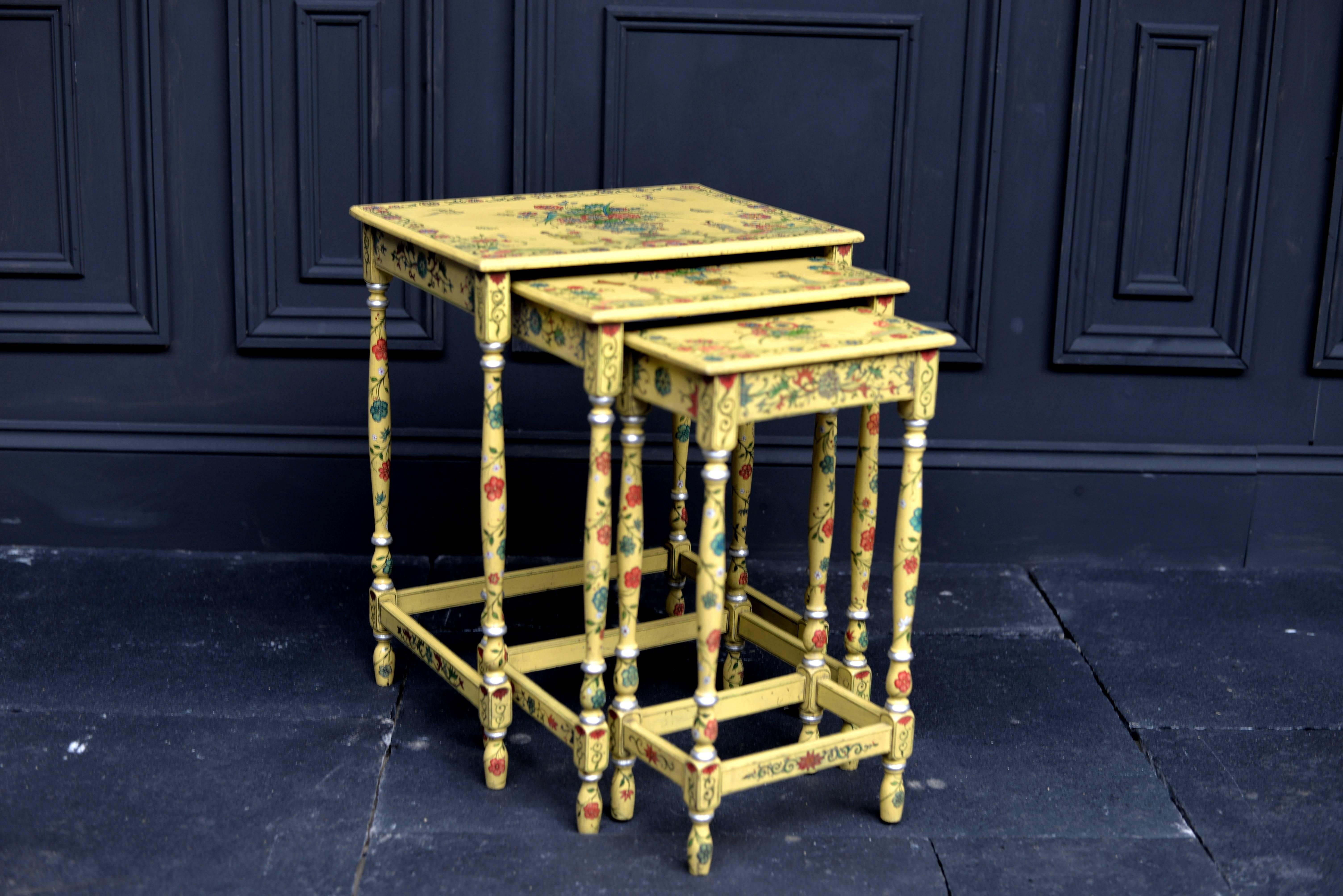 19th Century Japanned Lacquer Nest Tables, circa 1890 For Sale 5
