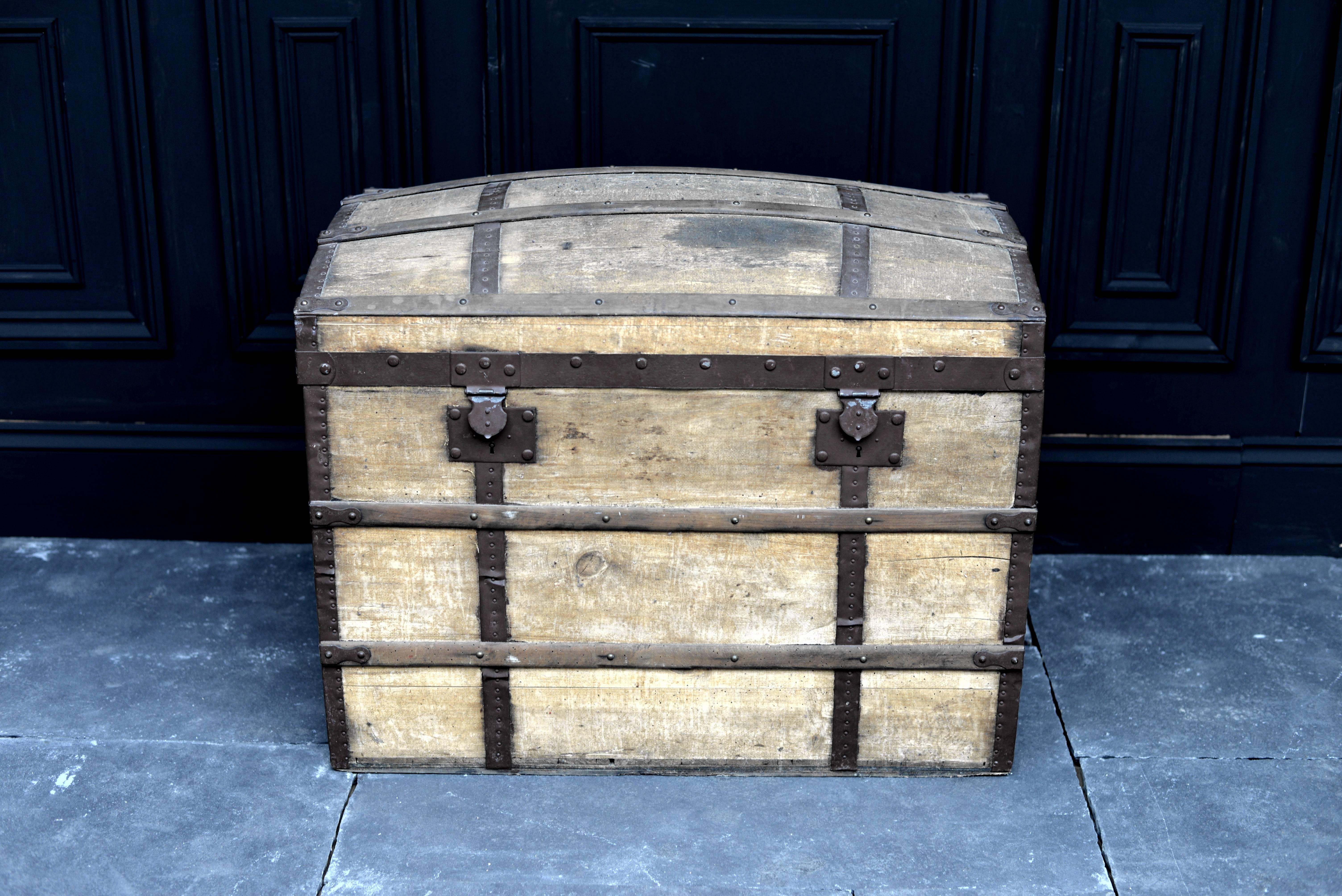 1960s Travelling Chest or Trunk In Distressed Condition For Sale In London, GB