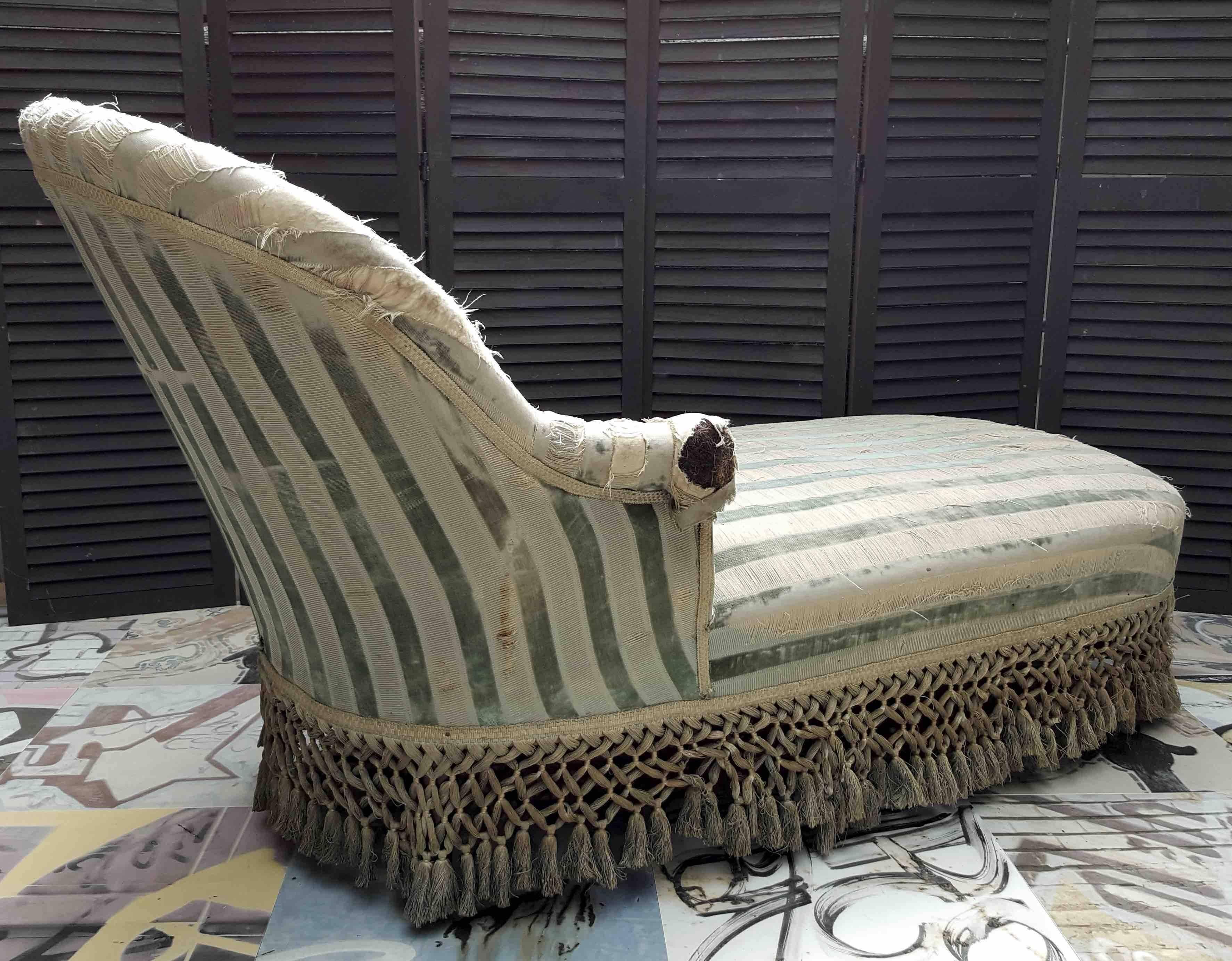 Rococo Revival Louis XV 19th Century Rococo French Chaise/Daybed For Sale