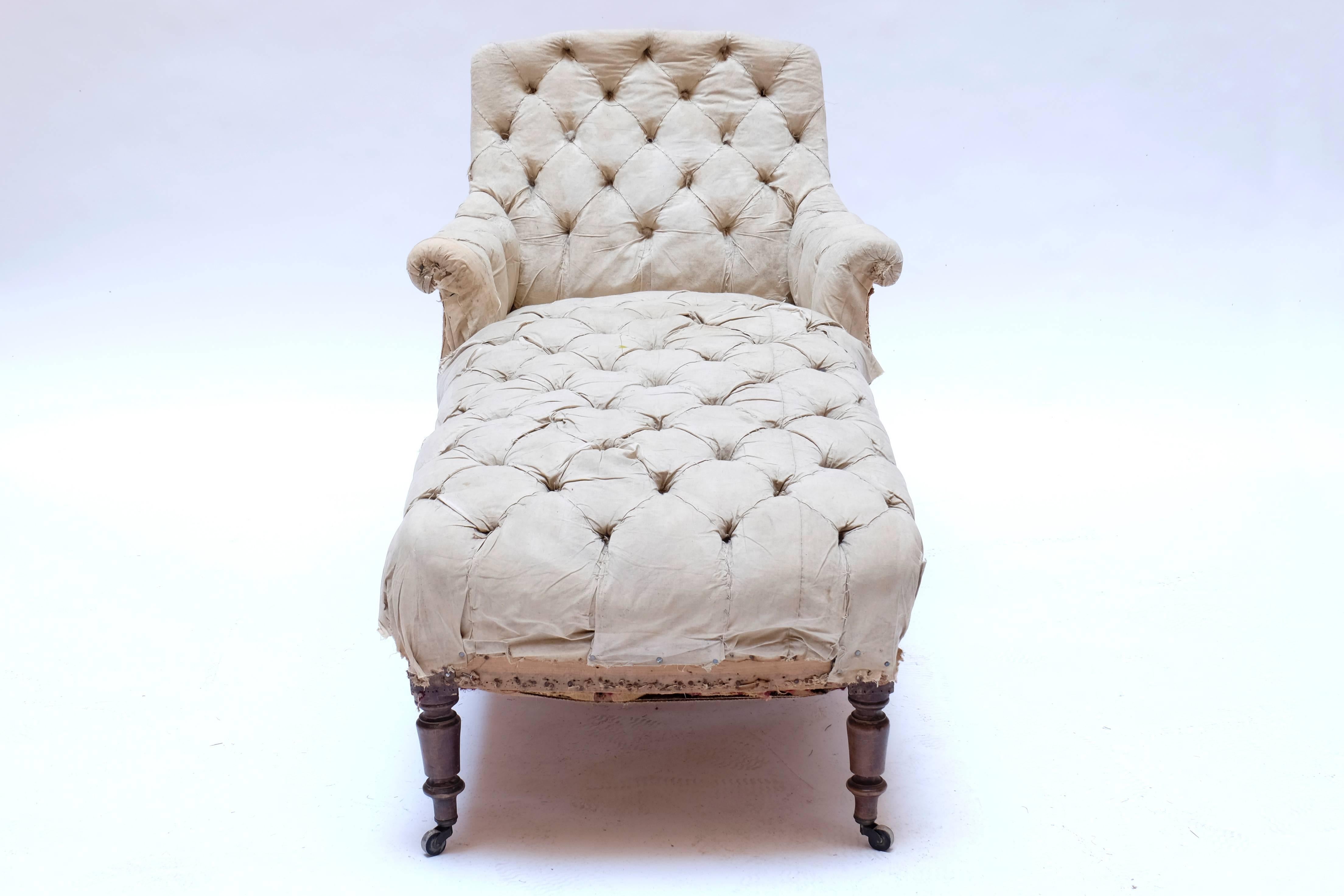 Napoleon III 19th Century French Chaise Longue with Capitone