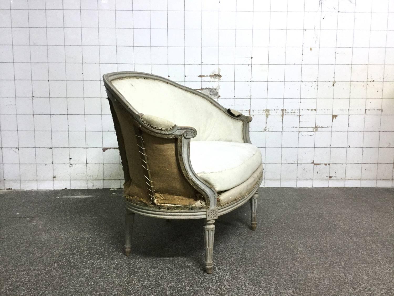 French Louis XVI Canape In Good Condition For Sale In Madrid, ES