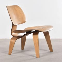 Chaise longue Eames LCW en chêne pour Herman Miller