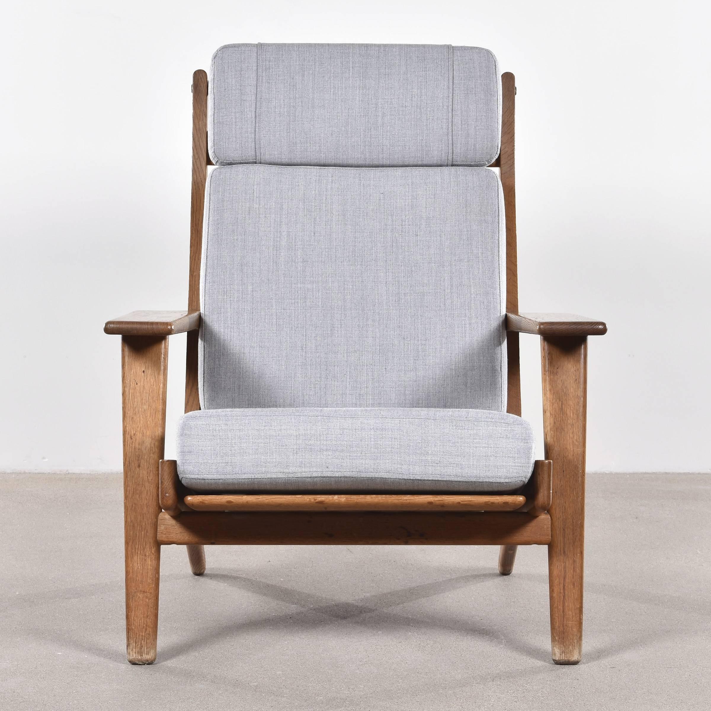 Hans Wegner GE290 Lounge Chair for Getama, Denmark In Good Condition In Amsterdam, NL