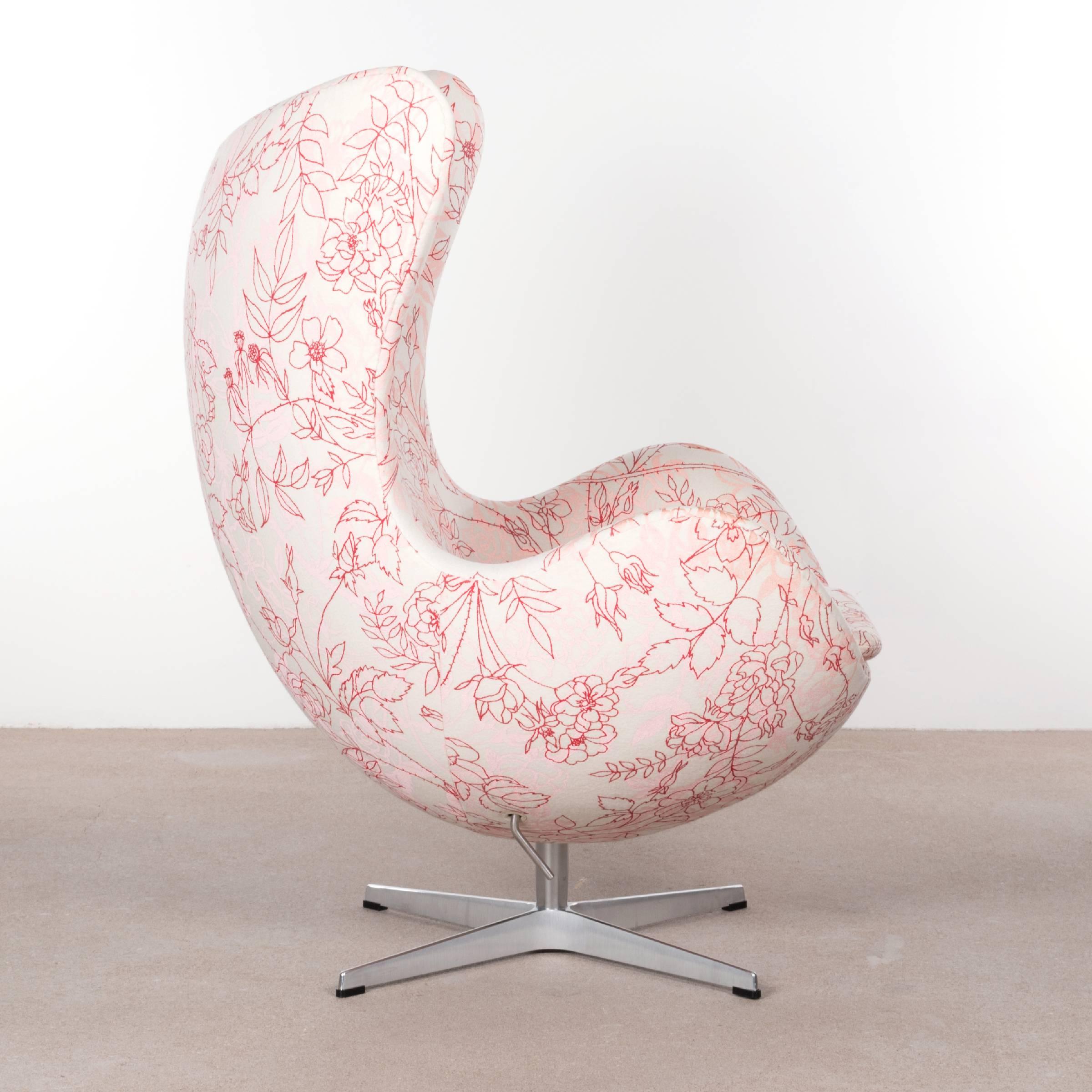 fabric egg chair