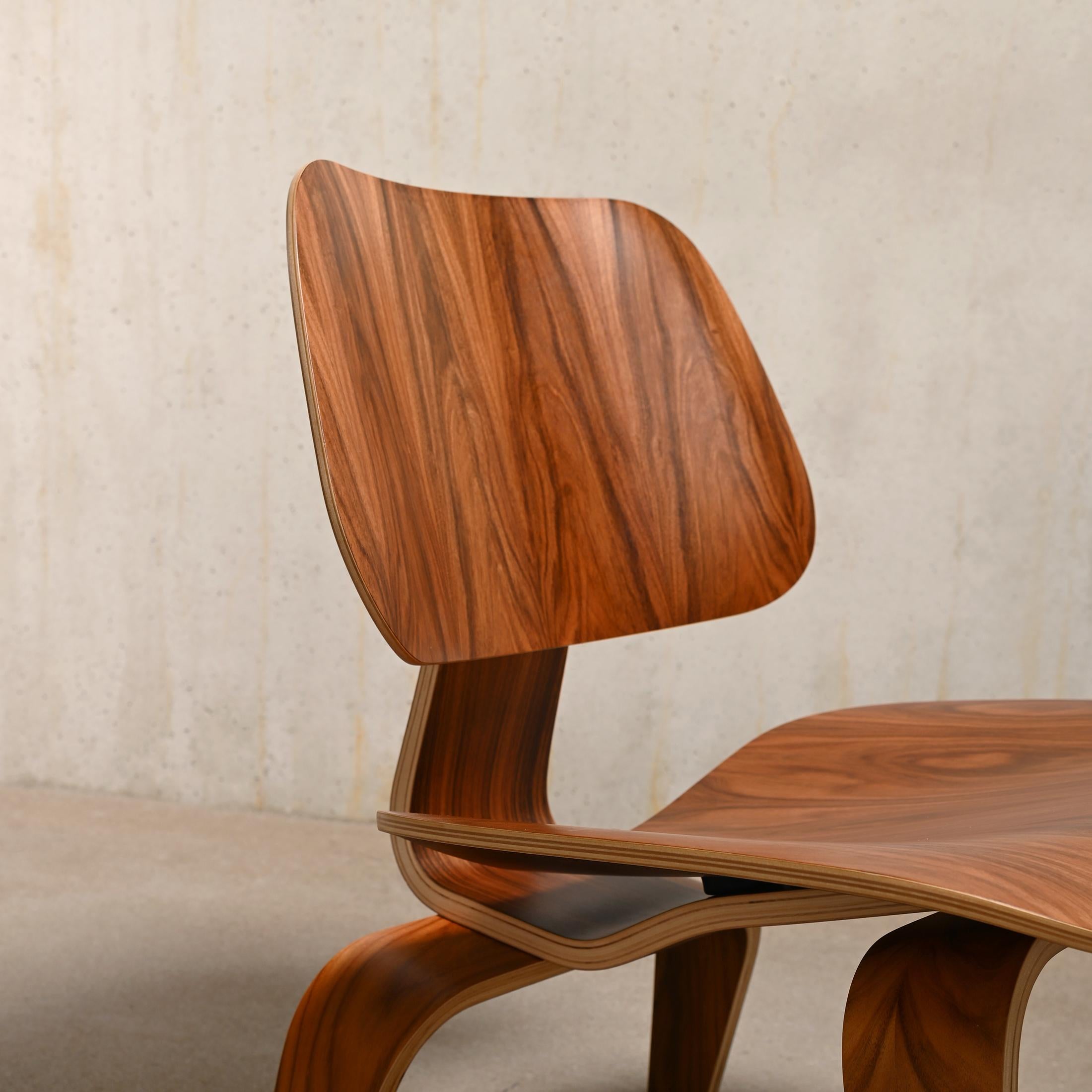 Charles & Ray Eames fauteuil de salon Santos Palisander LCW pour Herman Miller 3