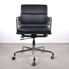 Eames EA217 Management Soft Pad Vitra Office Chair