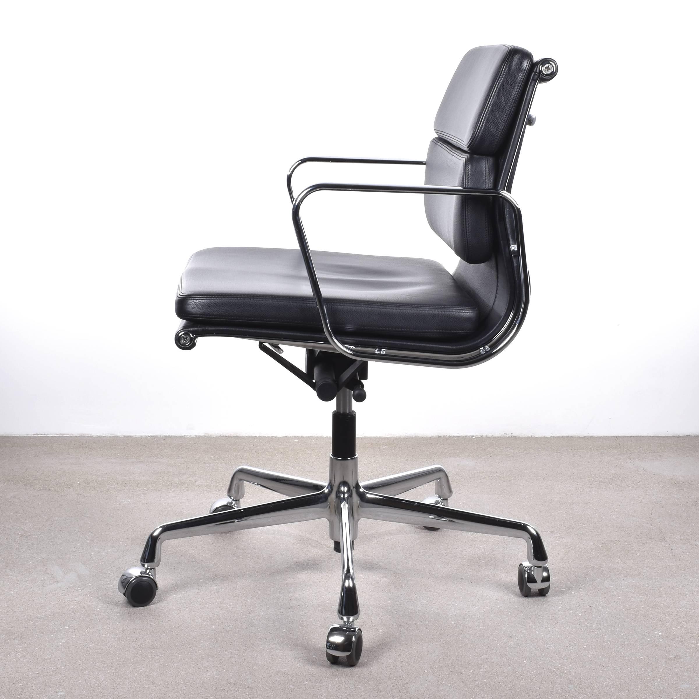 eames ea217 office chair