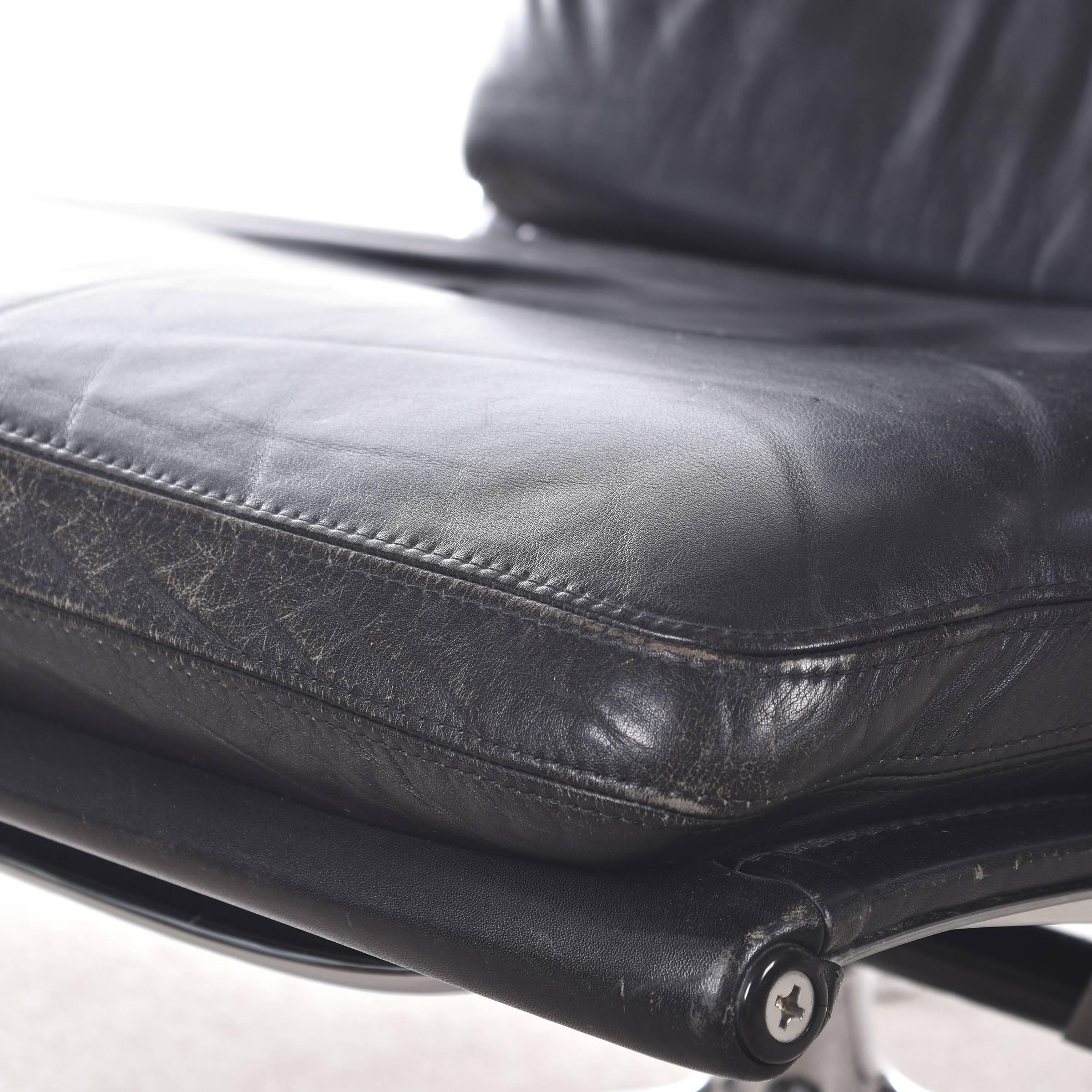German Eames EA222 and EA223 Lounge Soft Pad Herman Miller / Vitra Chair