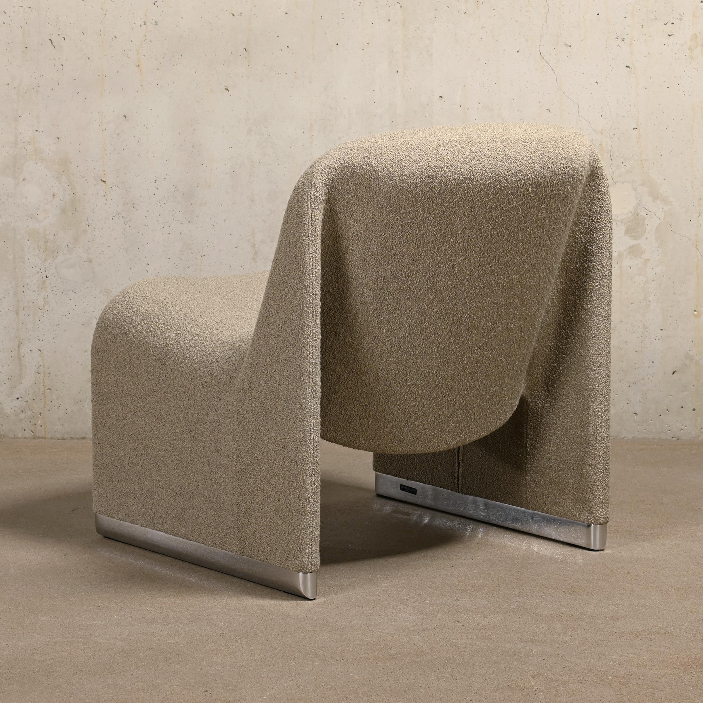 Metallo Giancarlo Piretti Alky Lounge Chair in lana bouclé grigio pietra, Anonima Castelli in vendita