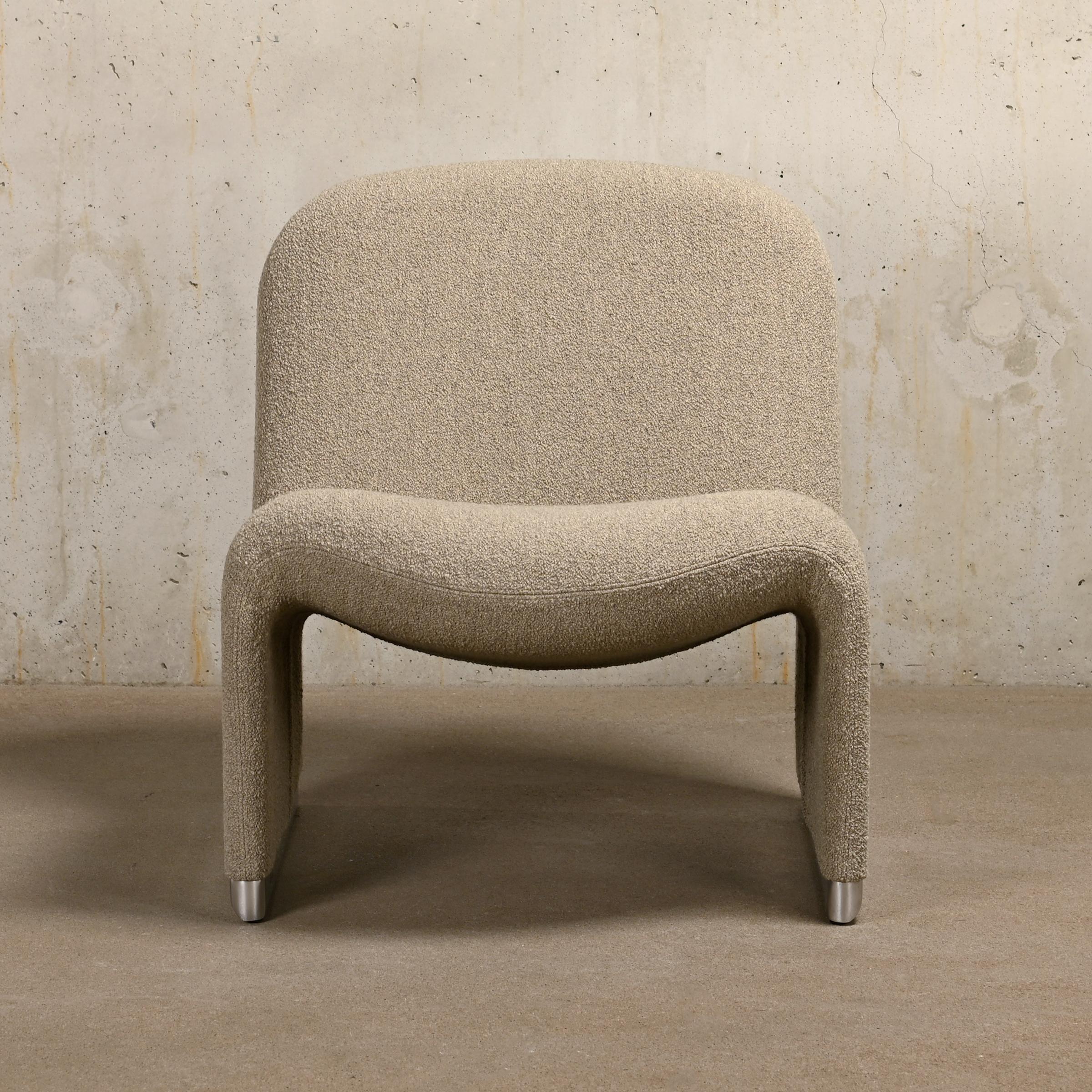 Mid-Century moderno Giancarlo Piretti Alky Lounge Chair in lana bouclé grigio pietra, Anonima Castelli in vendita