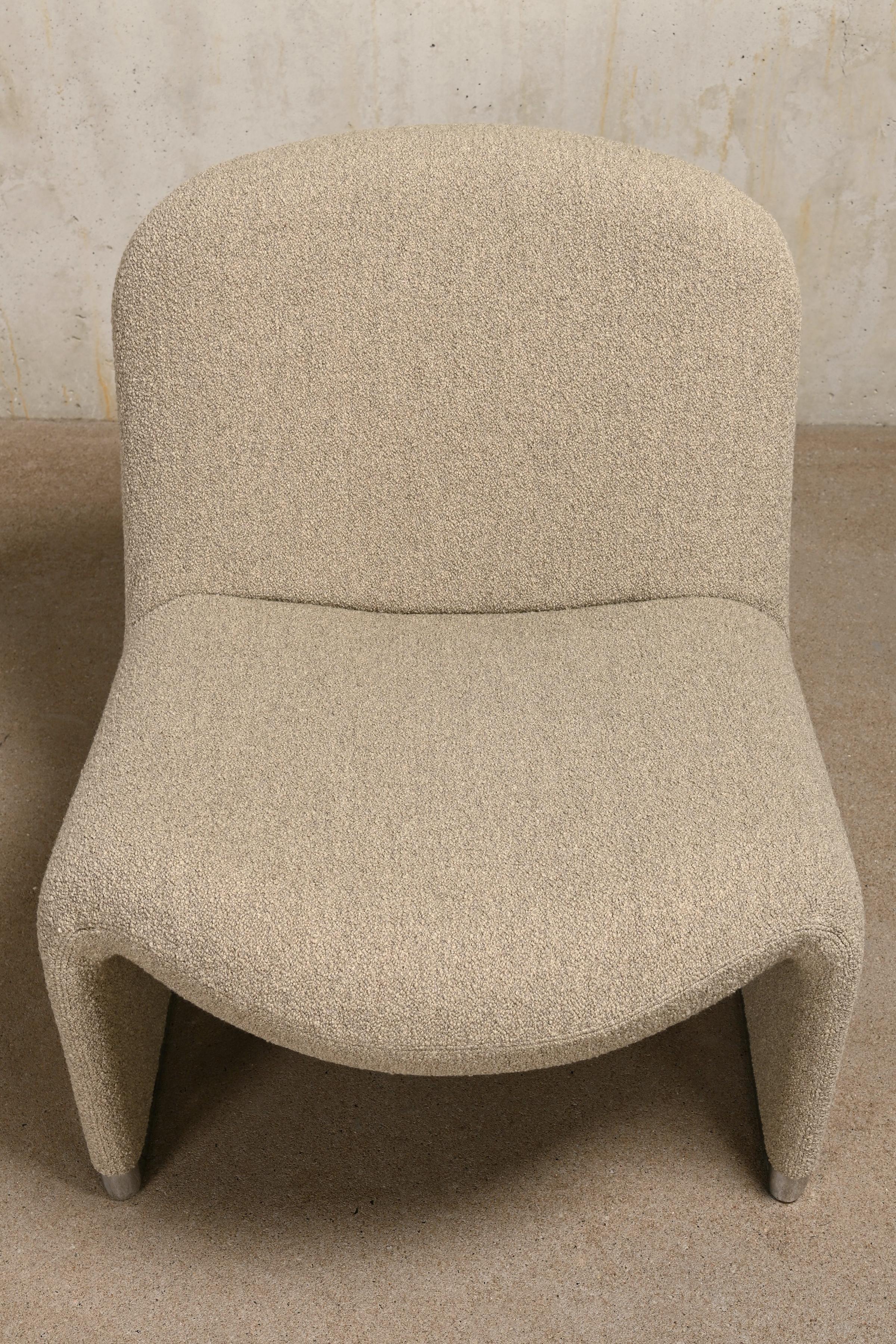 Giancarlo Piretti Alky Lounge Chair in lana bouclé grigio pietra, Anonima Castelli in vendita 3
