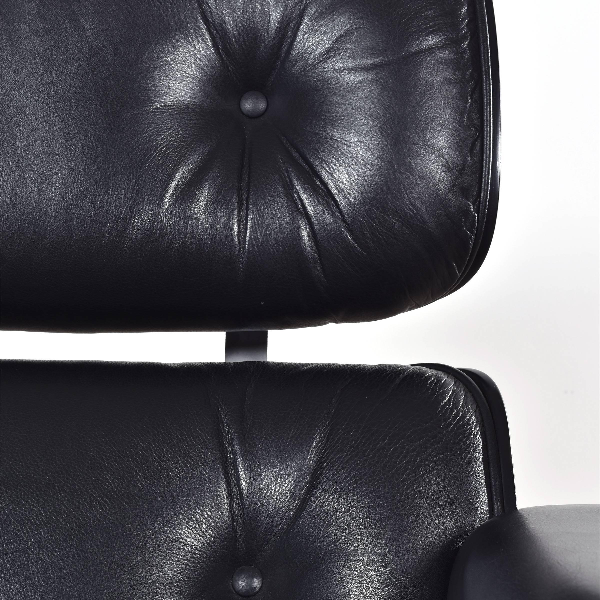 Mid-20th Century Eames Black Lounge Chair for Vitra