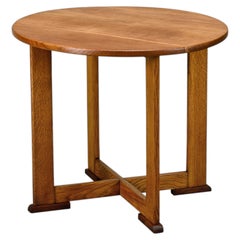 Dutch Art Deco Modernist side table in solid Oak, 1930s