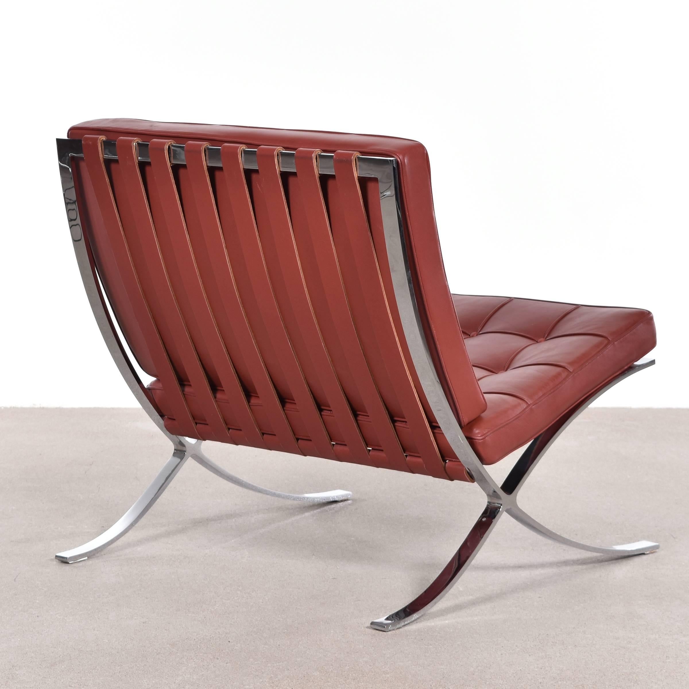 Mid-Century Modern Set of Four Barcelona Chairs by Ludwig Mies van der Rohe for Knoll