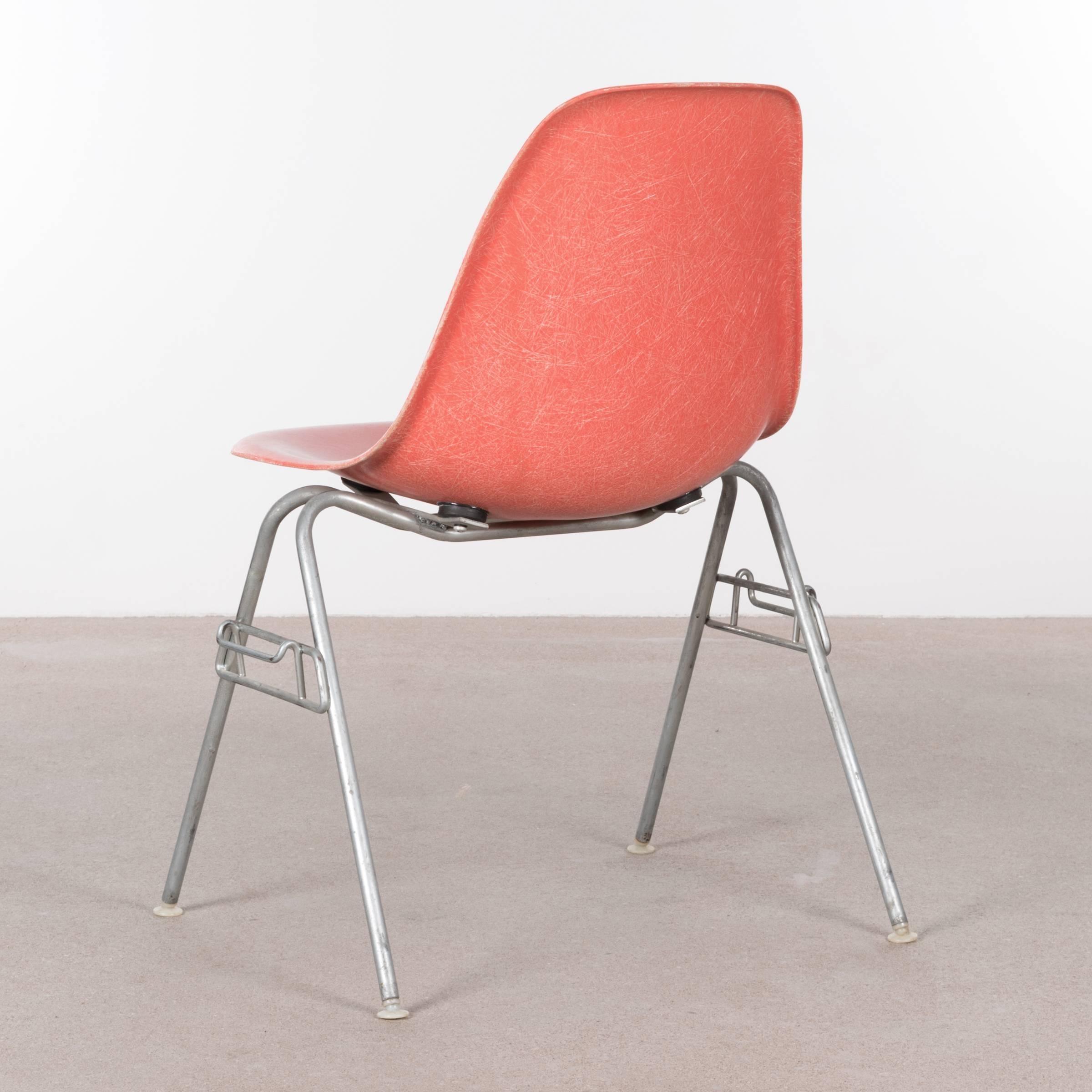 Eames Salmon DSS Stacking Side Chair for Herman Miller, Set of Ten In Good Condition In Amsterdam, NL