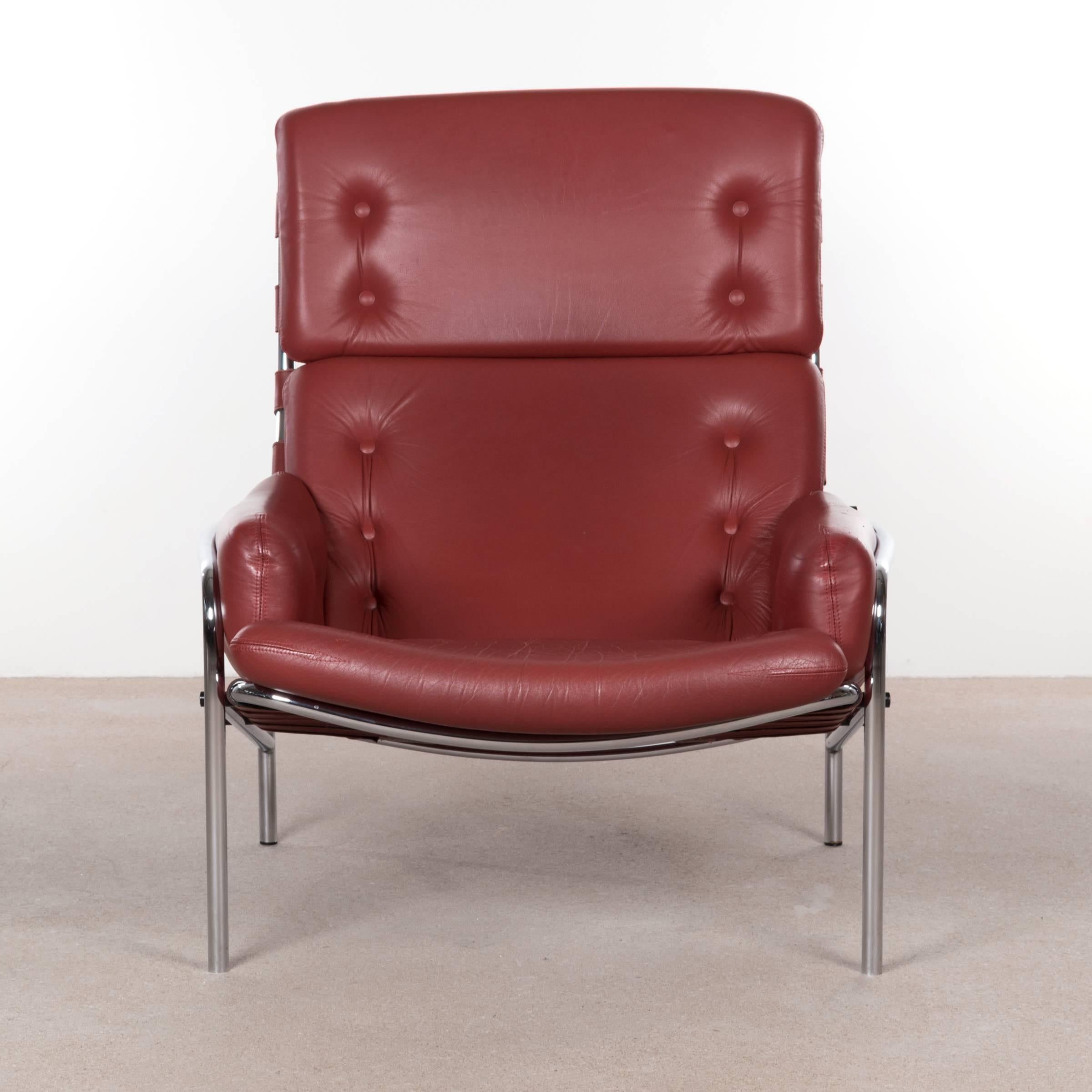 Martin Visser Red Leather Nagoya Lounge Chair for Spectrum, Netherlands In Good Condition In Amsterdam, NL
