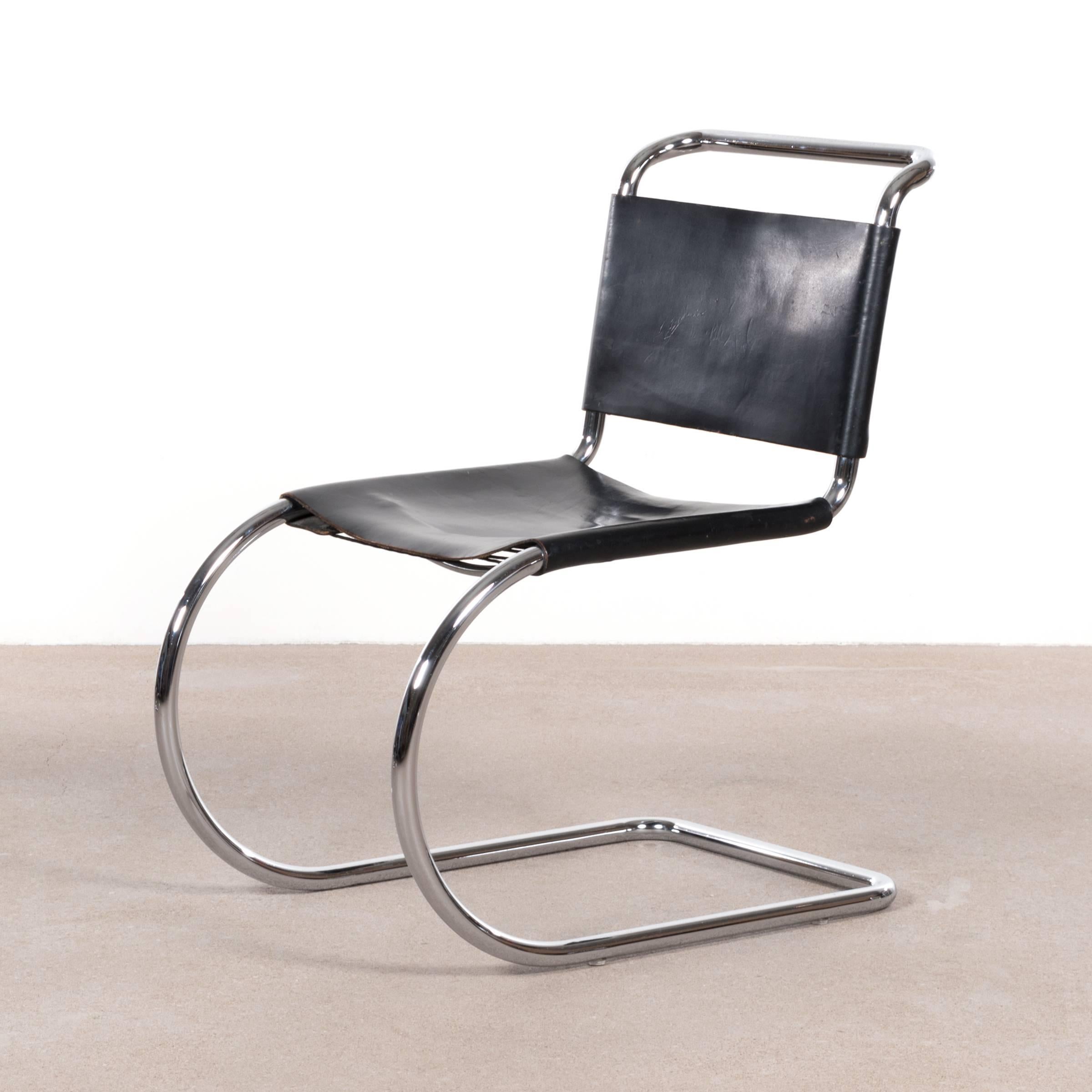 Mies van der Rohe MR10 Cantilever Chairs in Black Leather 3