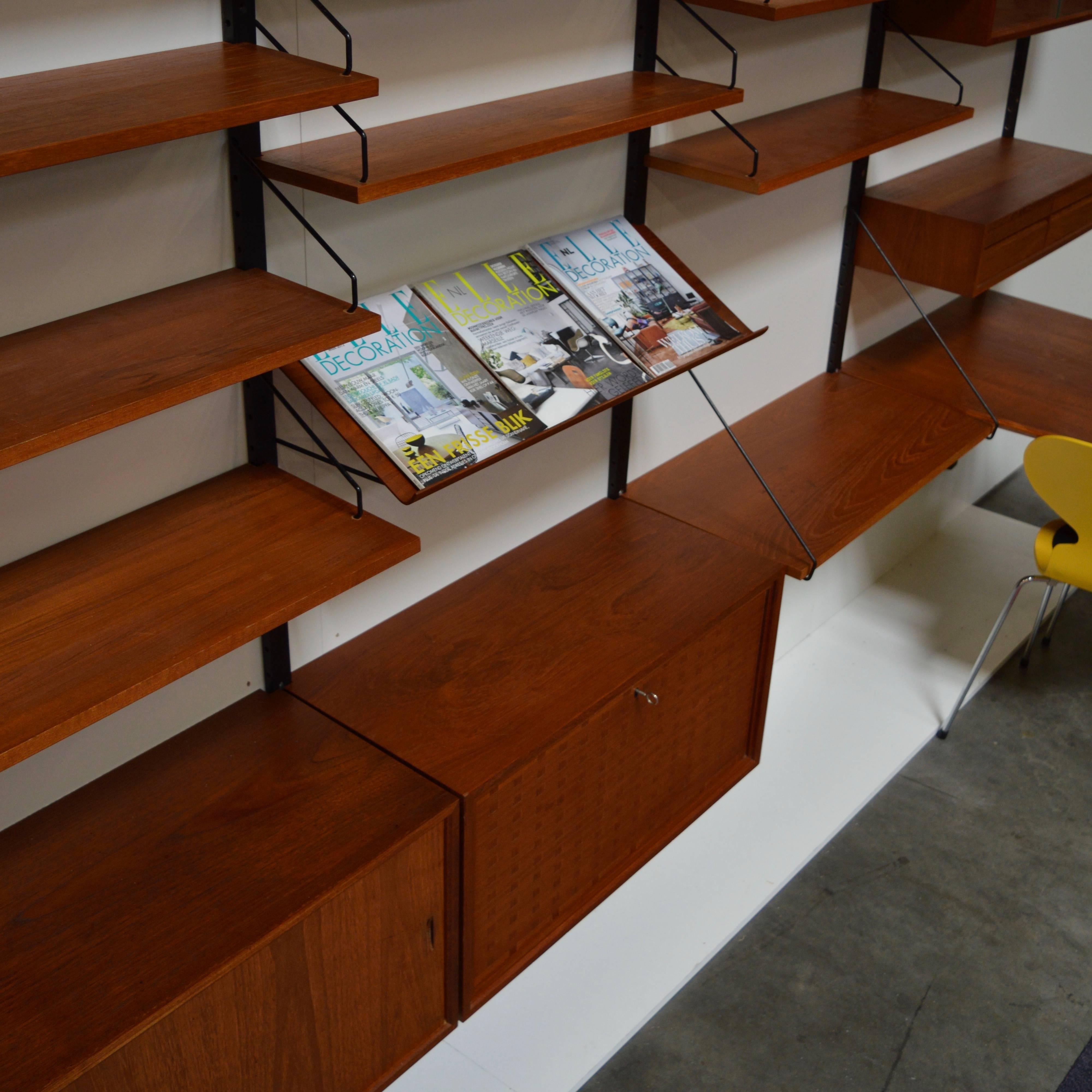 Exclusive Poul Cadovius 'Royal' Wall Unit In Excellent Condition In Pijnacker, Zuid-Holland