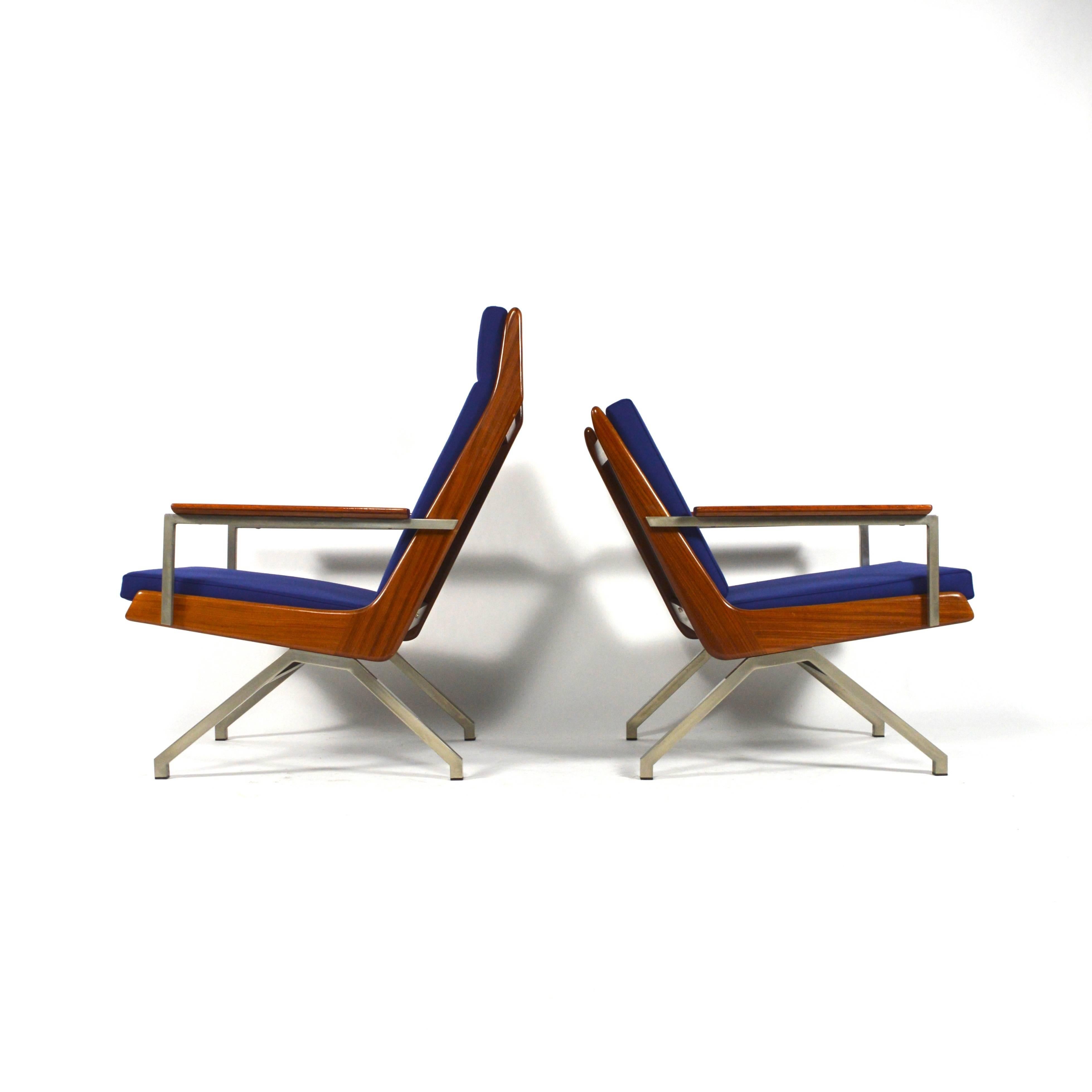 Mid-Century Modern Exclusive Rob Parry 'Lotus' Lounge Chairs with Ottoman in Rosewood