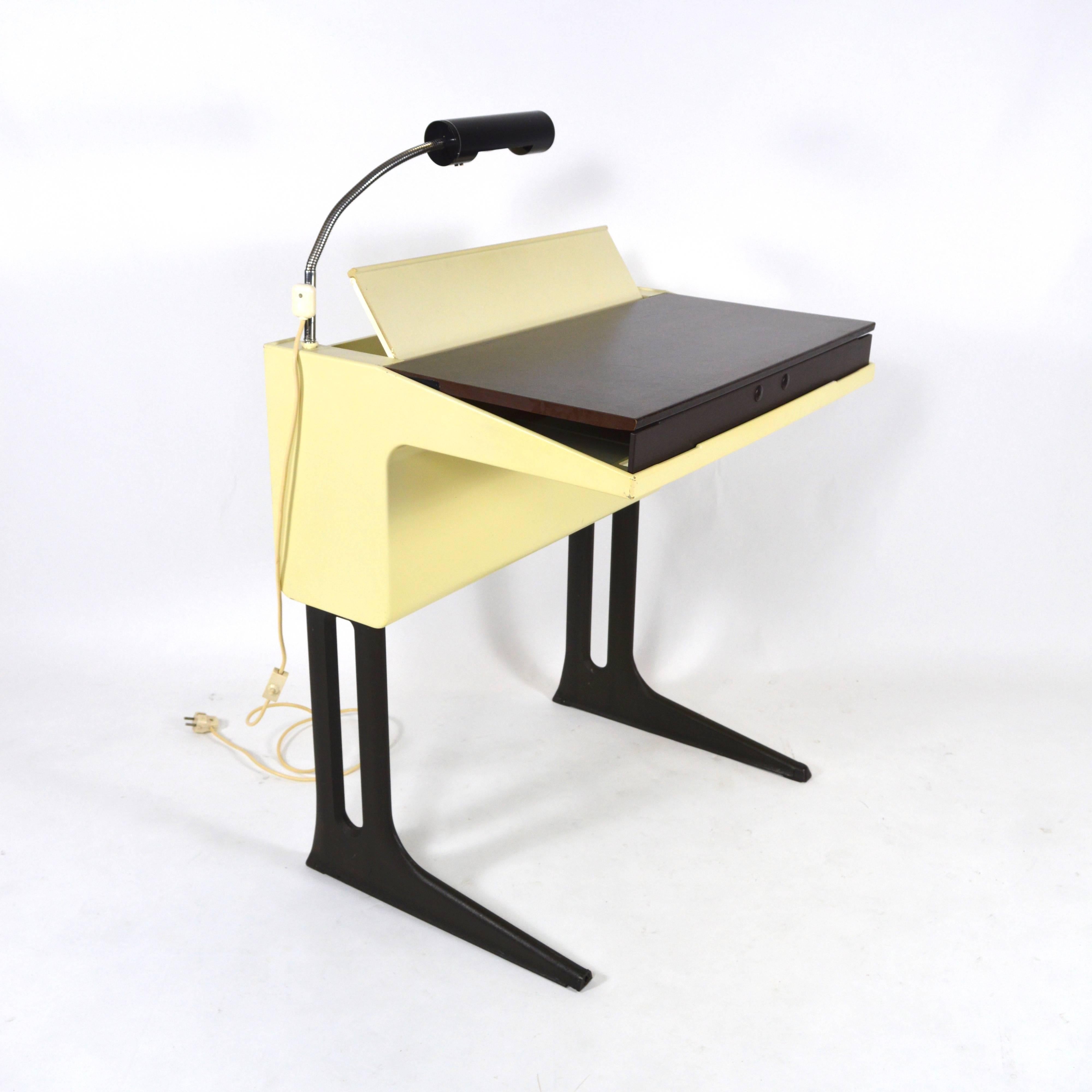 Elmar Flototto Writing Desk, Germany, 1970s In Excellent Condition In Pijnacker, Zuid-Holland