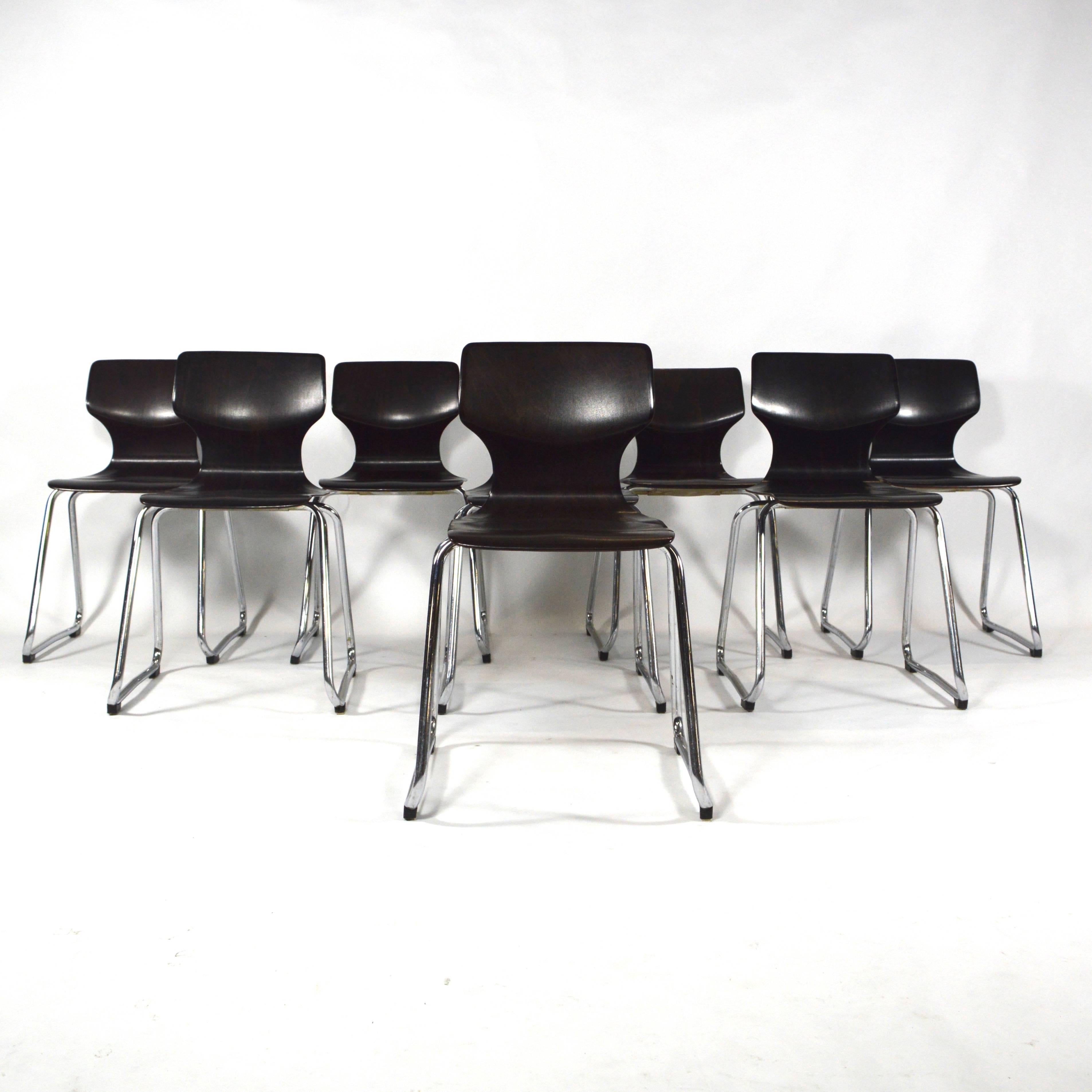 Flötotto Pagholz Stacking Chairs, Germany, circa 1970 3