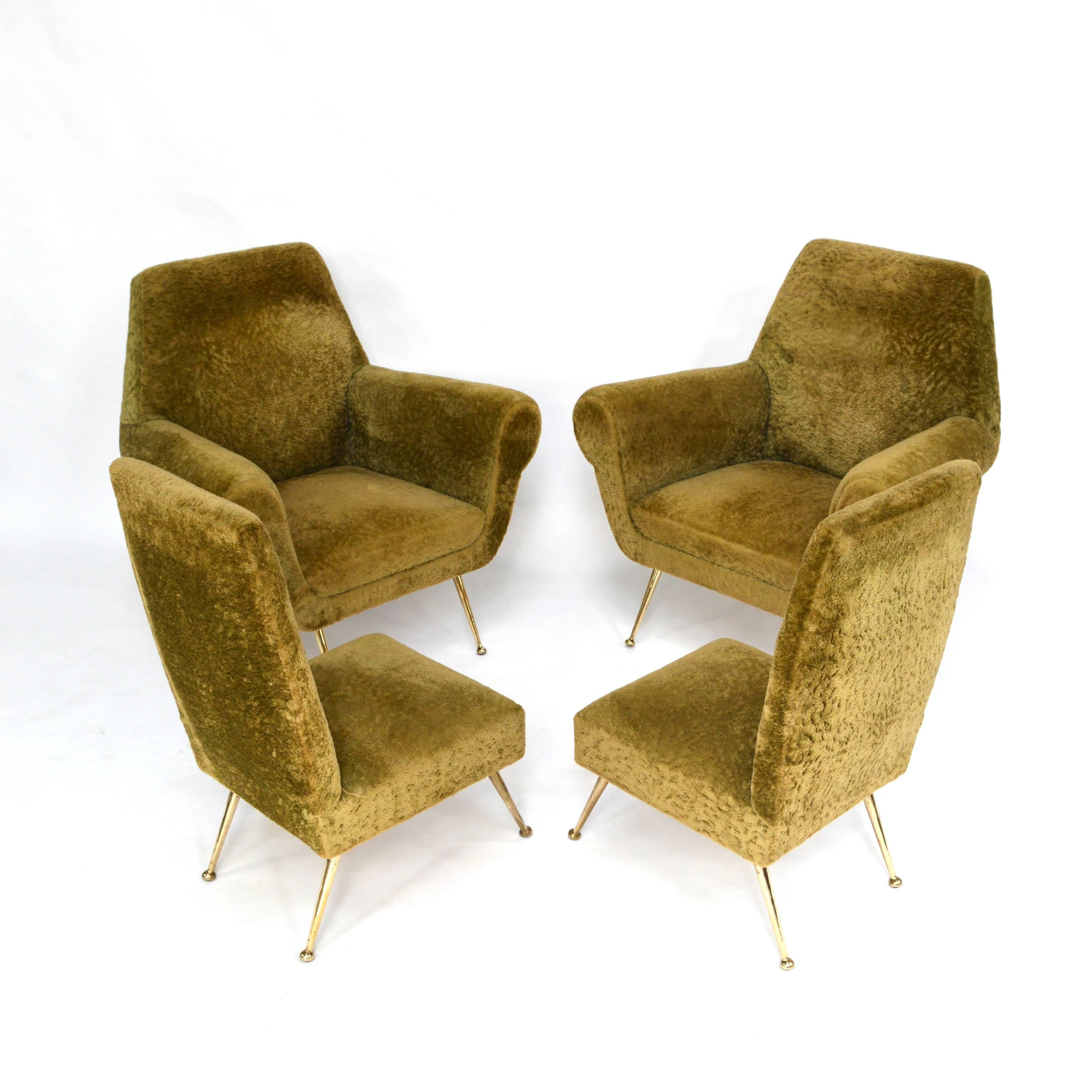 Rare to find set of Gigi Radice club lounge chairs and side chairs.
Original Pluche fabric and brass feet. The brass has been polished to original condition but still shows nice aged patina.
Also available with sofa.

Condition is very good but