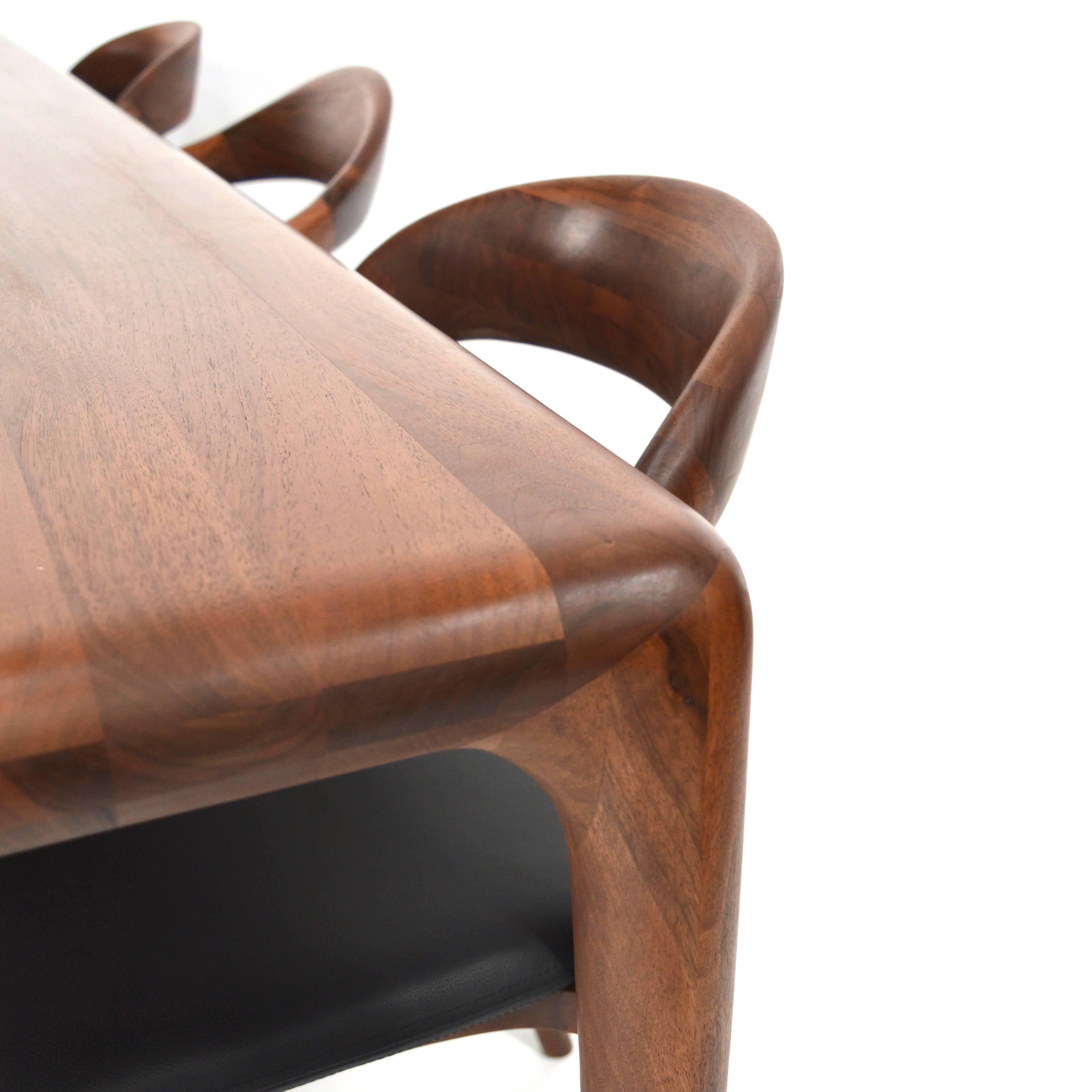 Artisan Collection Dining Table in European Walnut In Excellent Condition In Pijnacker, Zuid-Holland