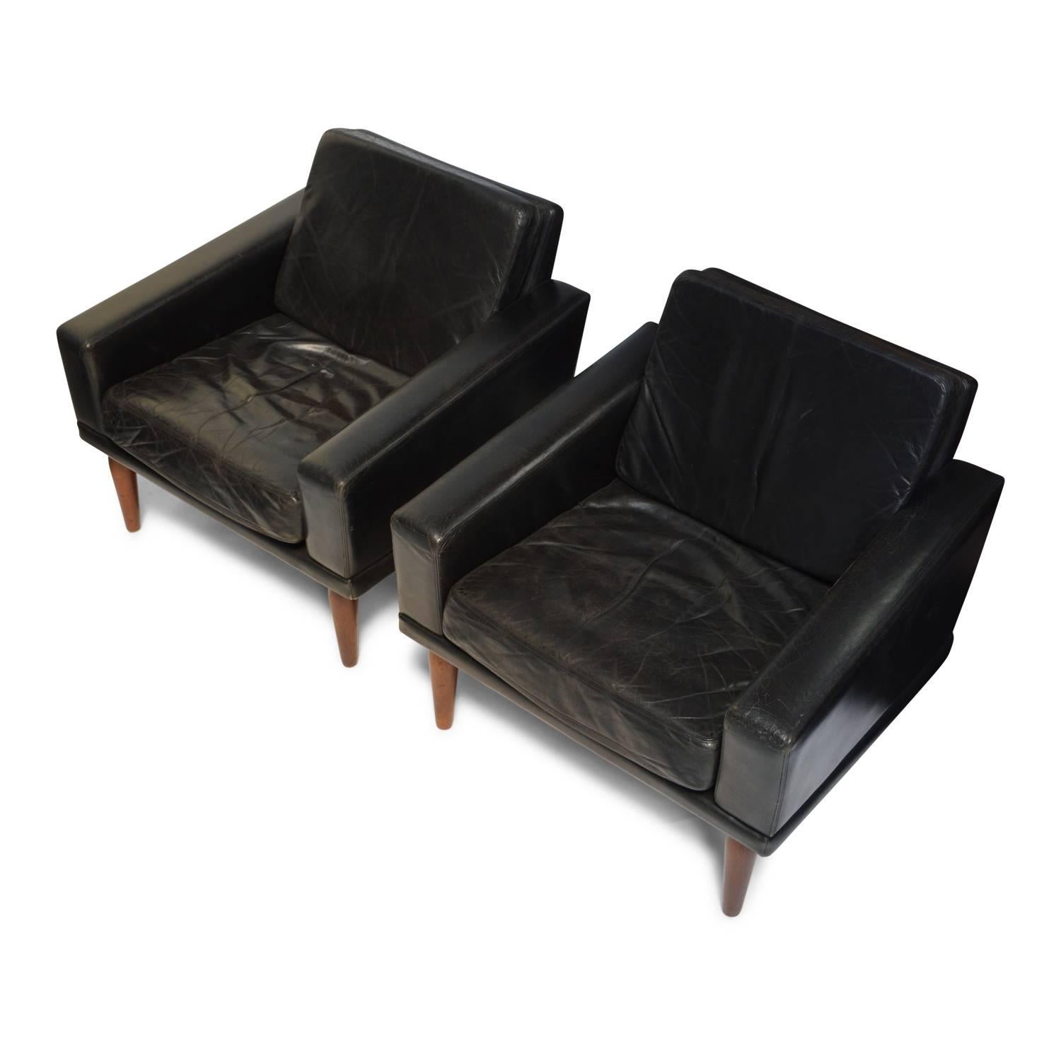 Pair of Black Leather Lounge Chairs by Bovenkamp, 1960s In Fair Condition In Pijnacker, Zuid-Holland