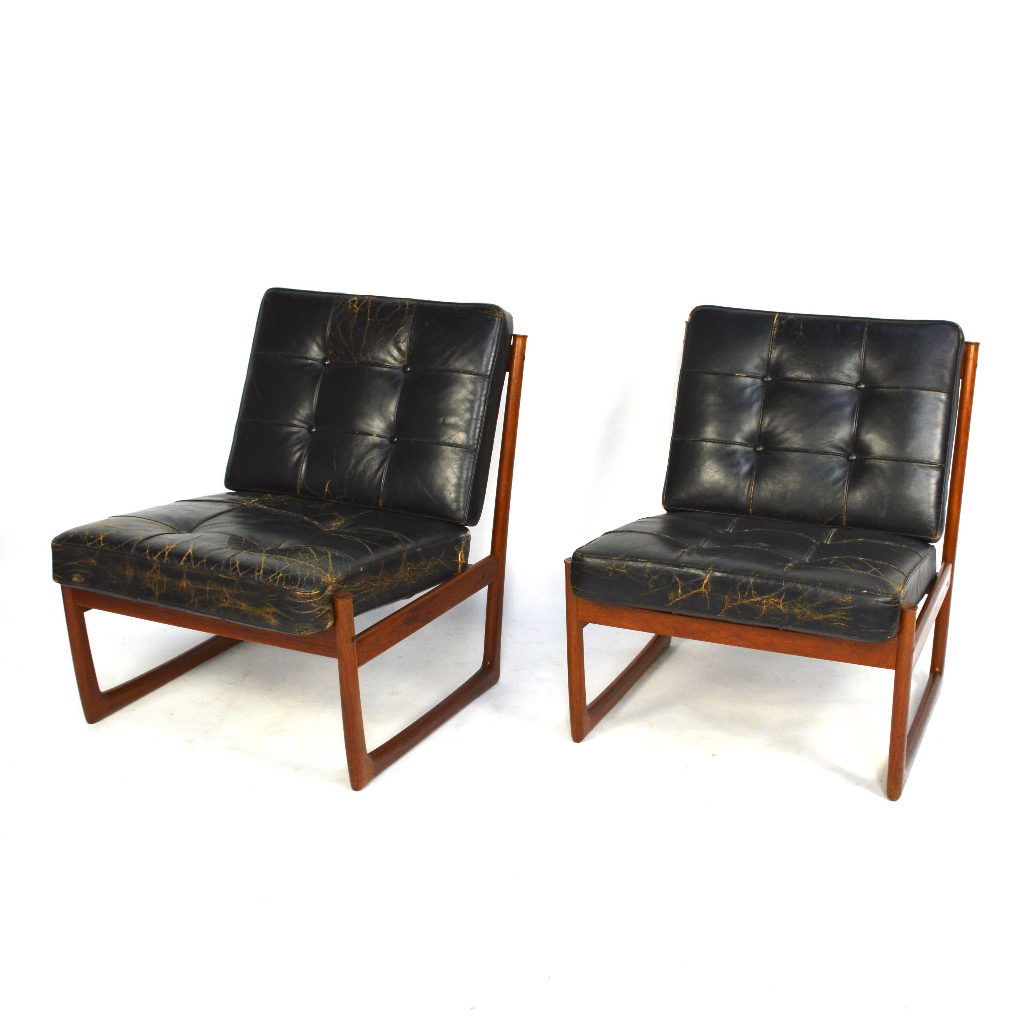 Leather Pair of Danish Teak Lounge Chairs Model FD130 by Peter Hvidt and Orla Mølgaard