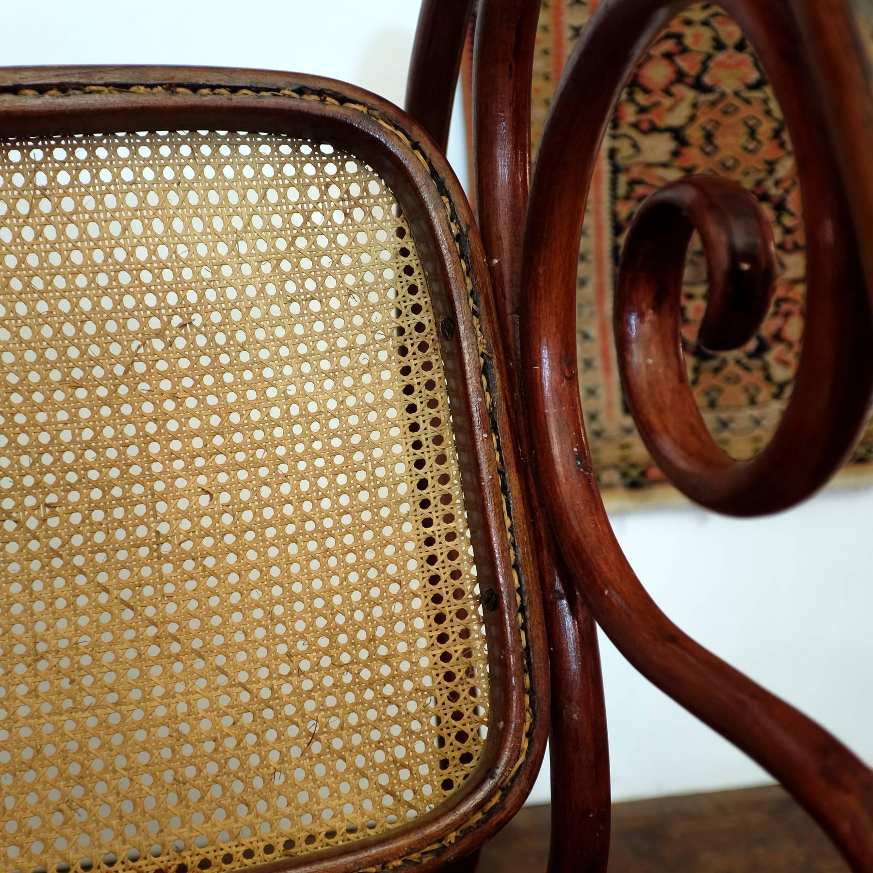 Thonet No.10 Rocking Chair in Bentwood and Cane 1