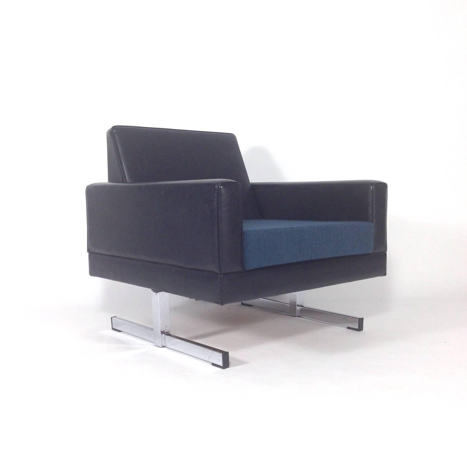 Dutch Pair of Modernistic Design Club Lounge Chairs, 1960s