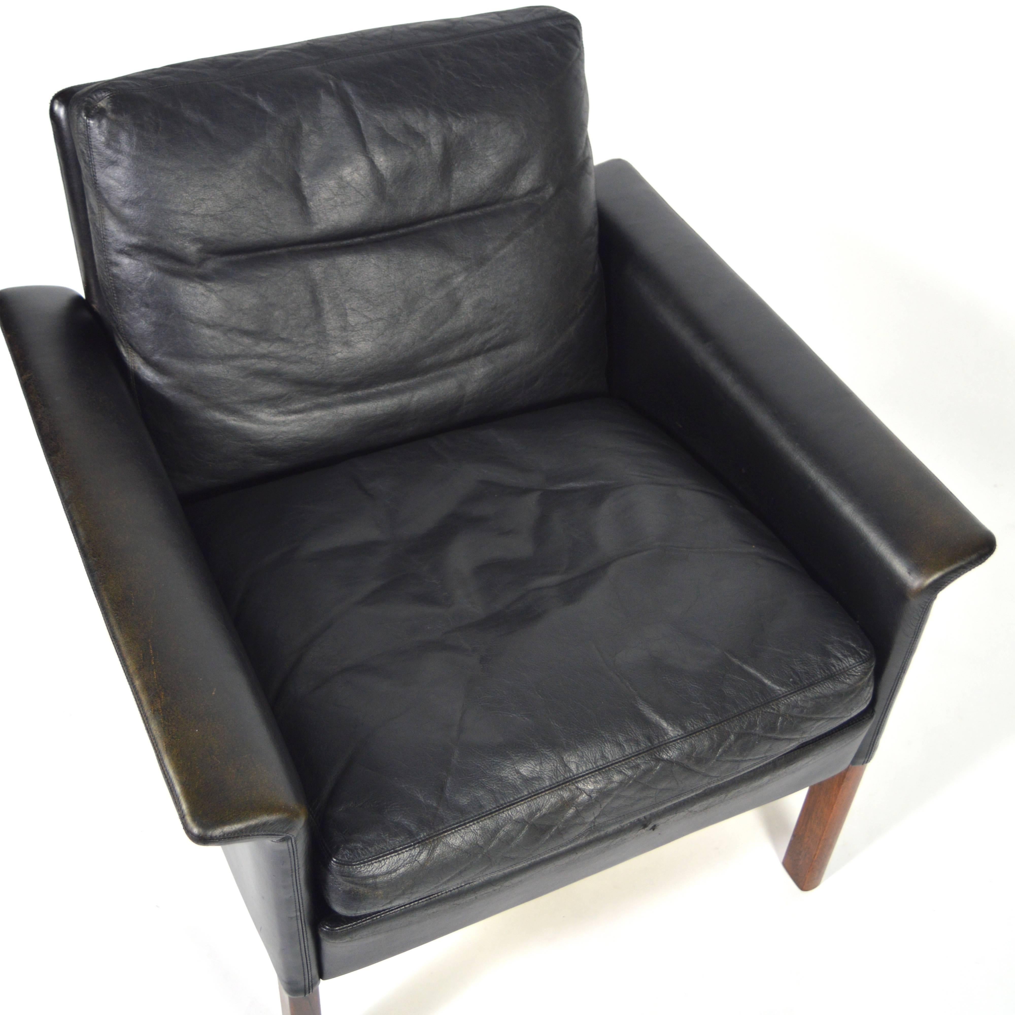 Hans Olsen Model 500 Lounge Chair in Black Leather and Rosewood, Denmark, 1960s 3