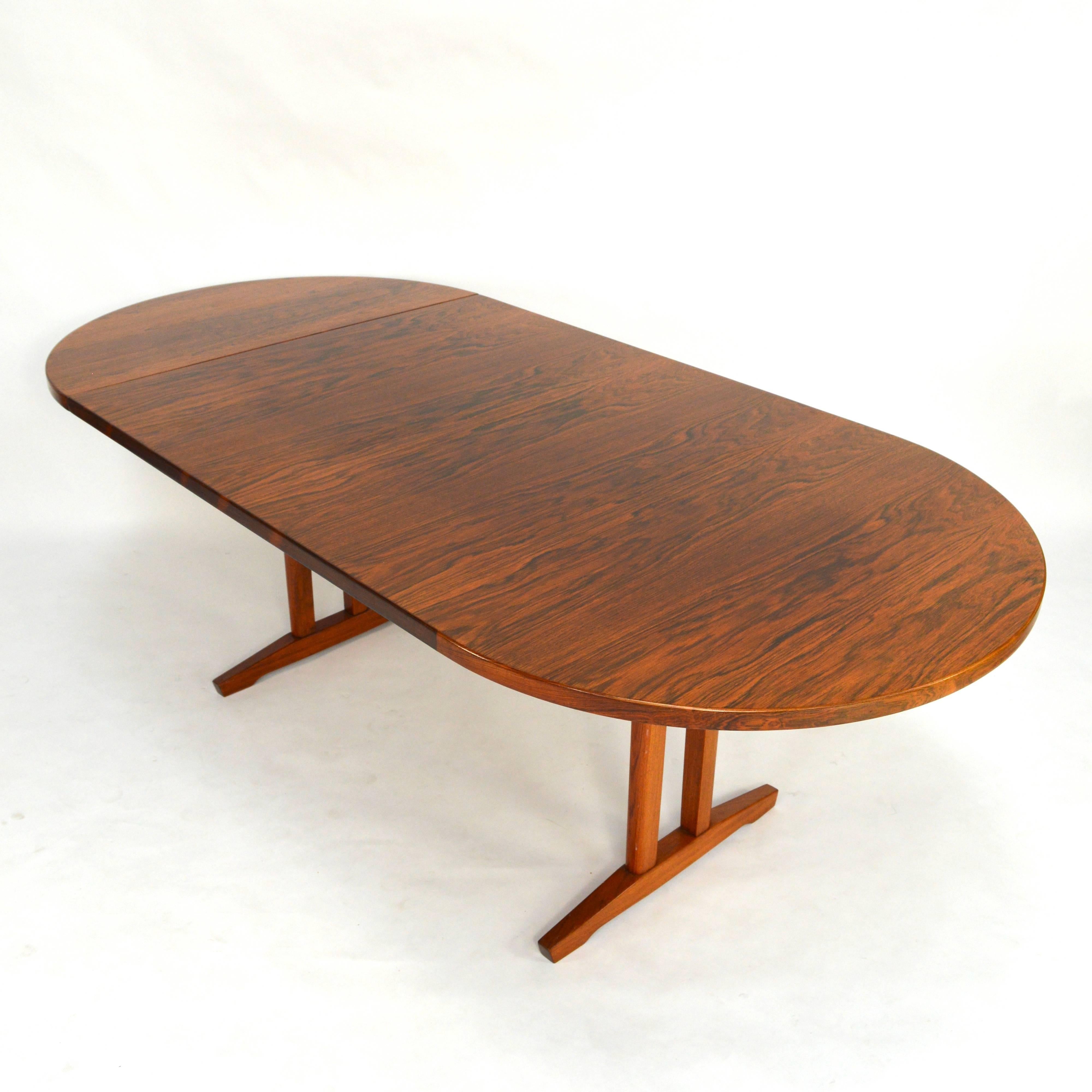 Mid-Century Modern Brazilian Rosewood Oval Drop Leaf Dining Table by FRISTHO, Netherlands, 1960s