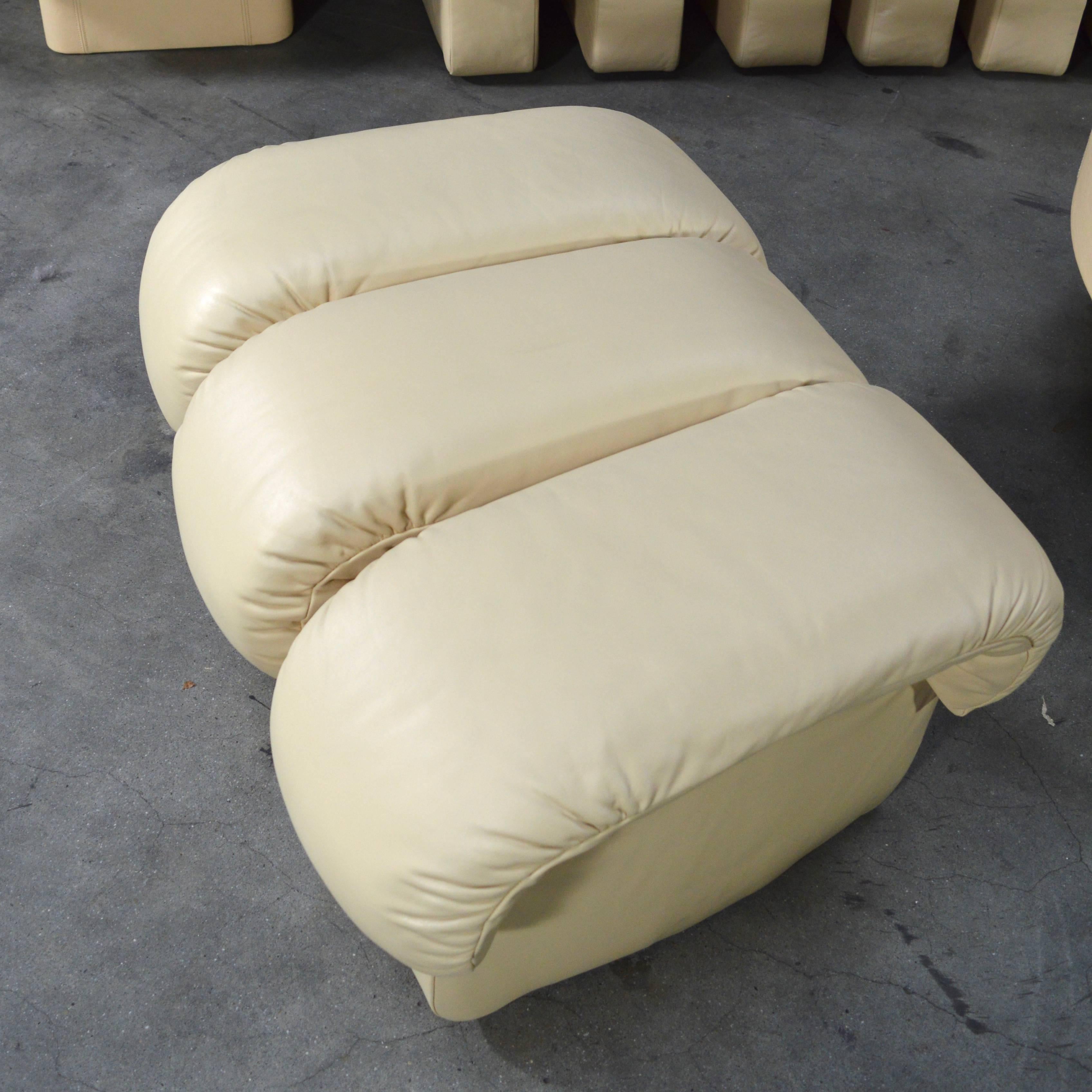 Exclusive DS600 'Snake' Non-Stop Sectional Sofa with Foot Benches In Excellent Condition In Pijnacker, Zuid-Holland