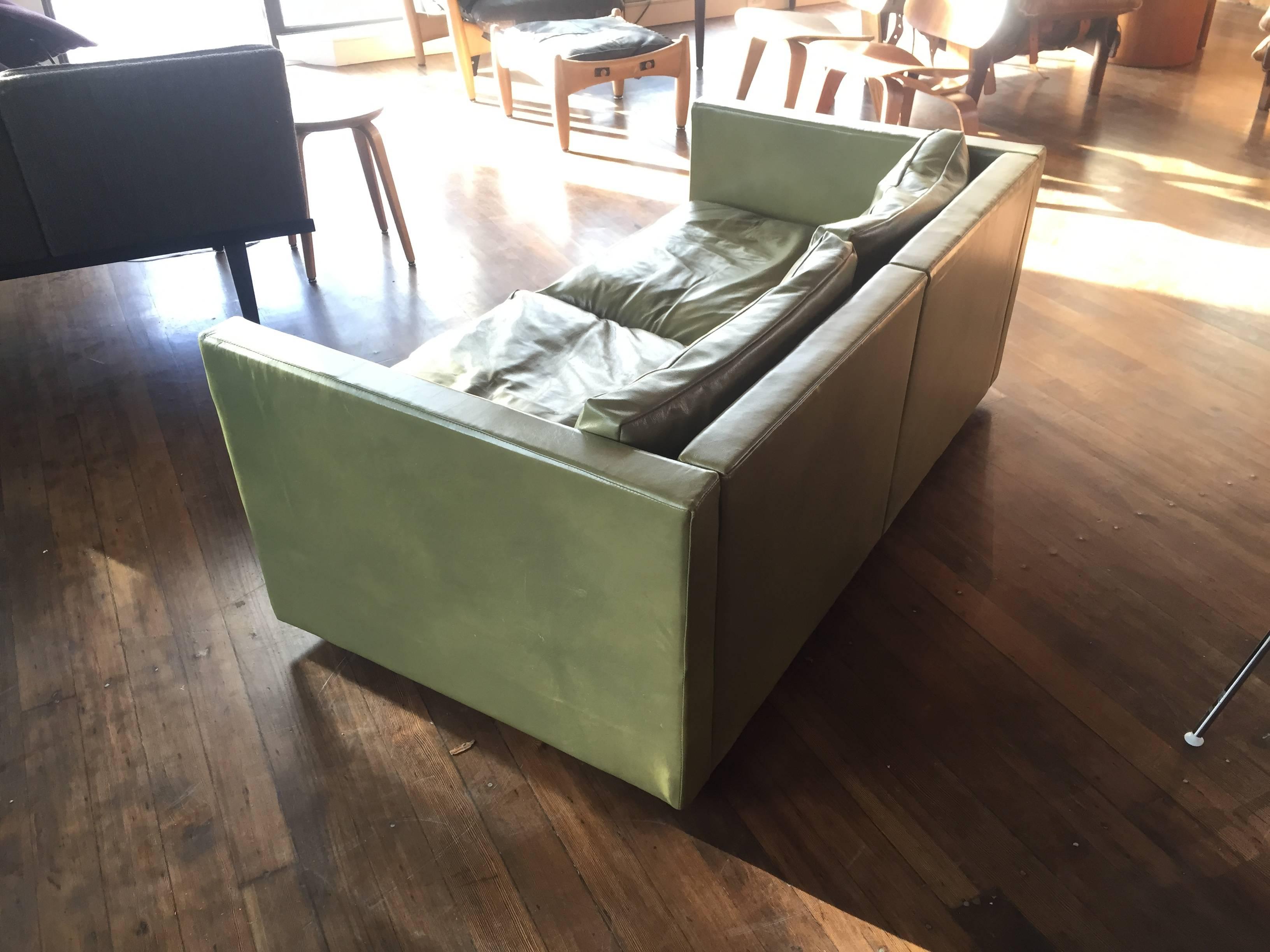 Charles Pfister for Knoll Settee Love Seat Sofa in Green Leather Down Cushions In Excellent Condition In Salt Lake City, UT
