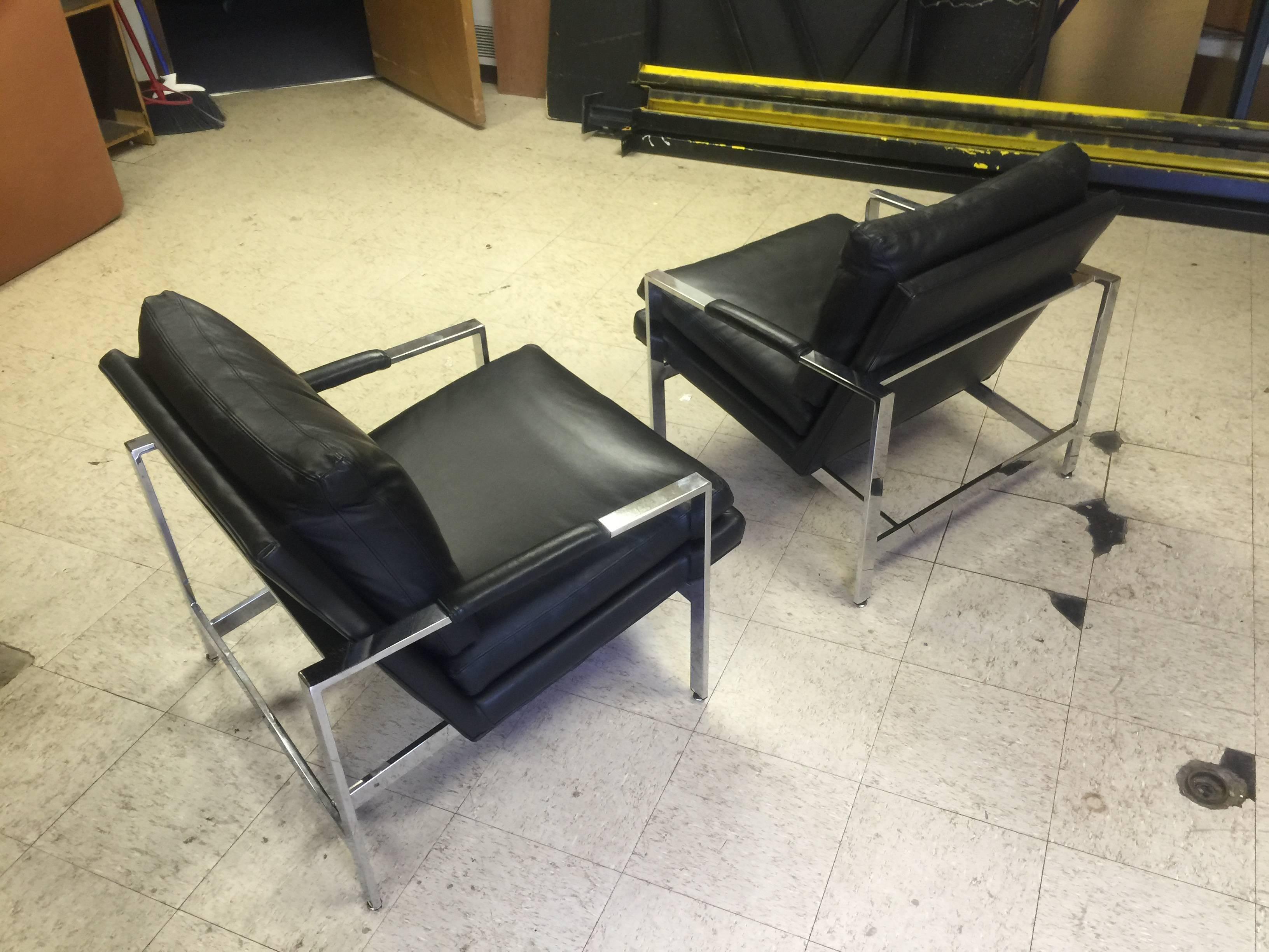 Stunning pair of all original black leather Milo Baughman for Thayer Coggin chair.
These are in amazing condition.