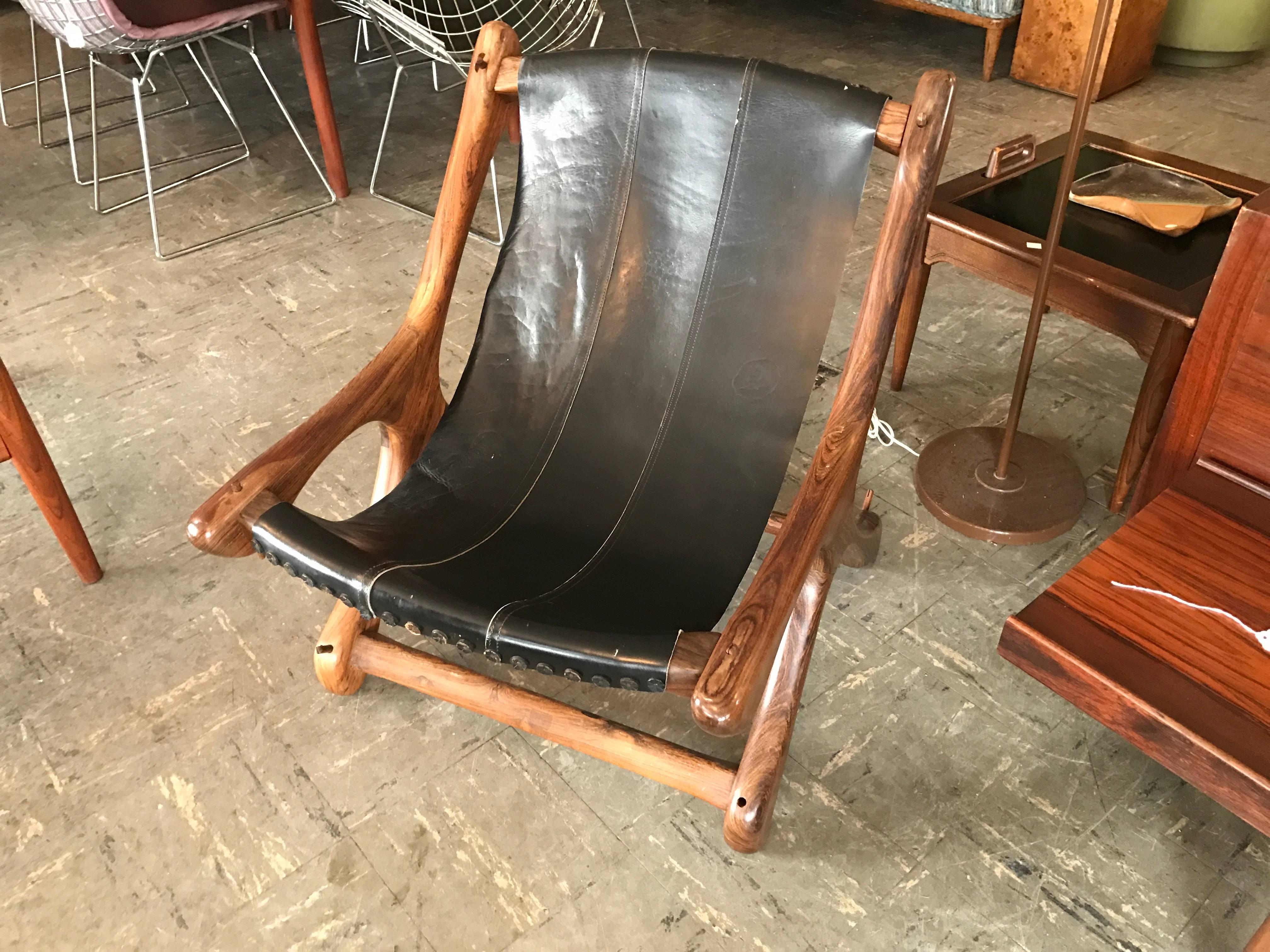 Beautiful leather sling chair by Don Shoemaker.