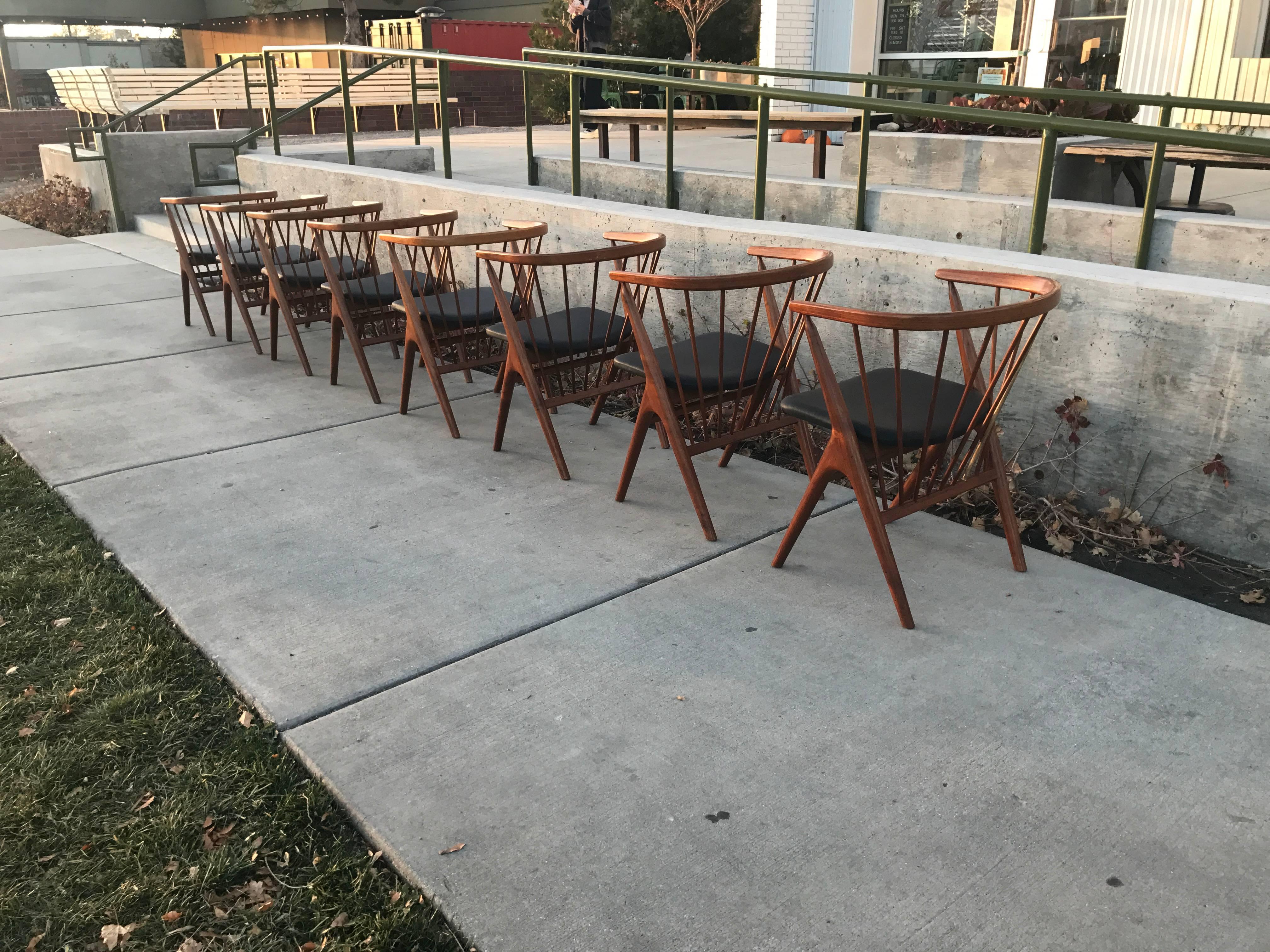 Helge Sibast Set of Eight Teak Chairs with Leather Seat Model N°8 1