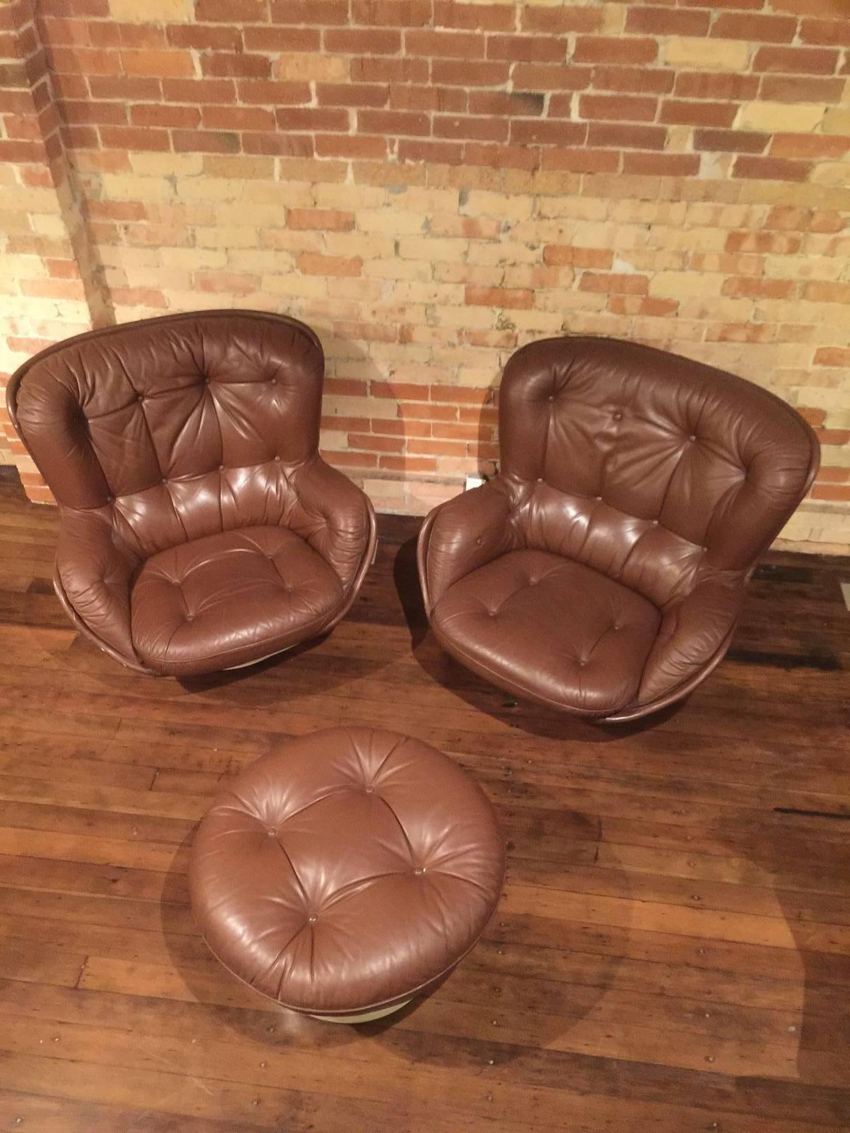 Stunning Original Pair of Michel Cadestin Yoga Chairs and Ottoman In Good Condition In Salt Lake City, UT