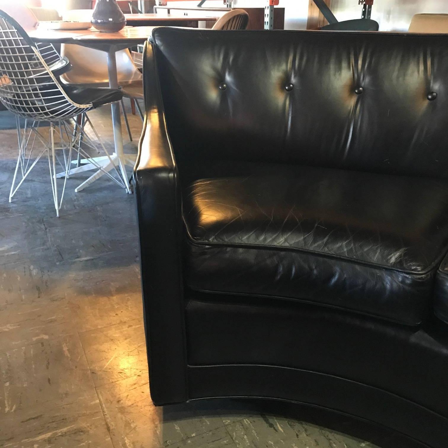 Incredible Vintage Leather Milo Baughman Attributed Circular Sectional Sofa In Excellent Condition In Salt Lake City, UT