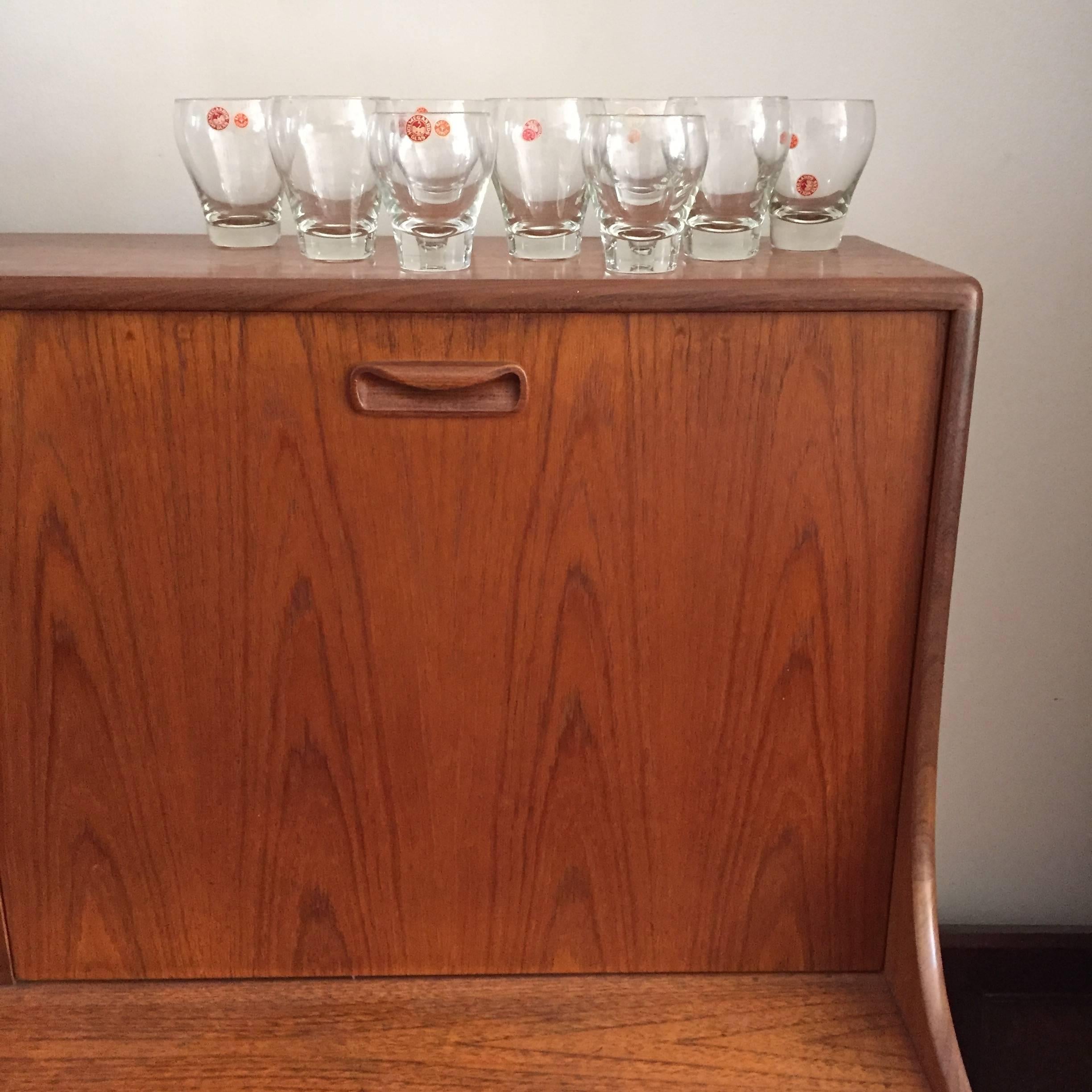 Per Lütken Holmegaard Danish Glass Tumblers, Eight In Excellent Condition For Sale In Brooklyn, NY