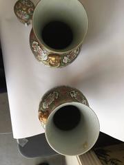 Chinese Export Porcelain Rose Mandarin Fine Pair of Large Vases