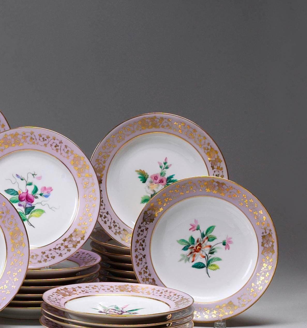 French 19th Century Haviland Limoges Dinner and Dessert Service, Option B1 In Good Condition For Sale In Brooklyn, NY
