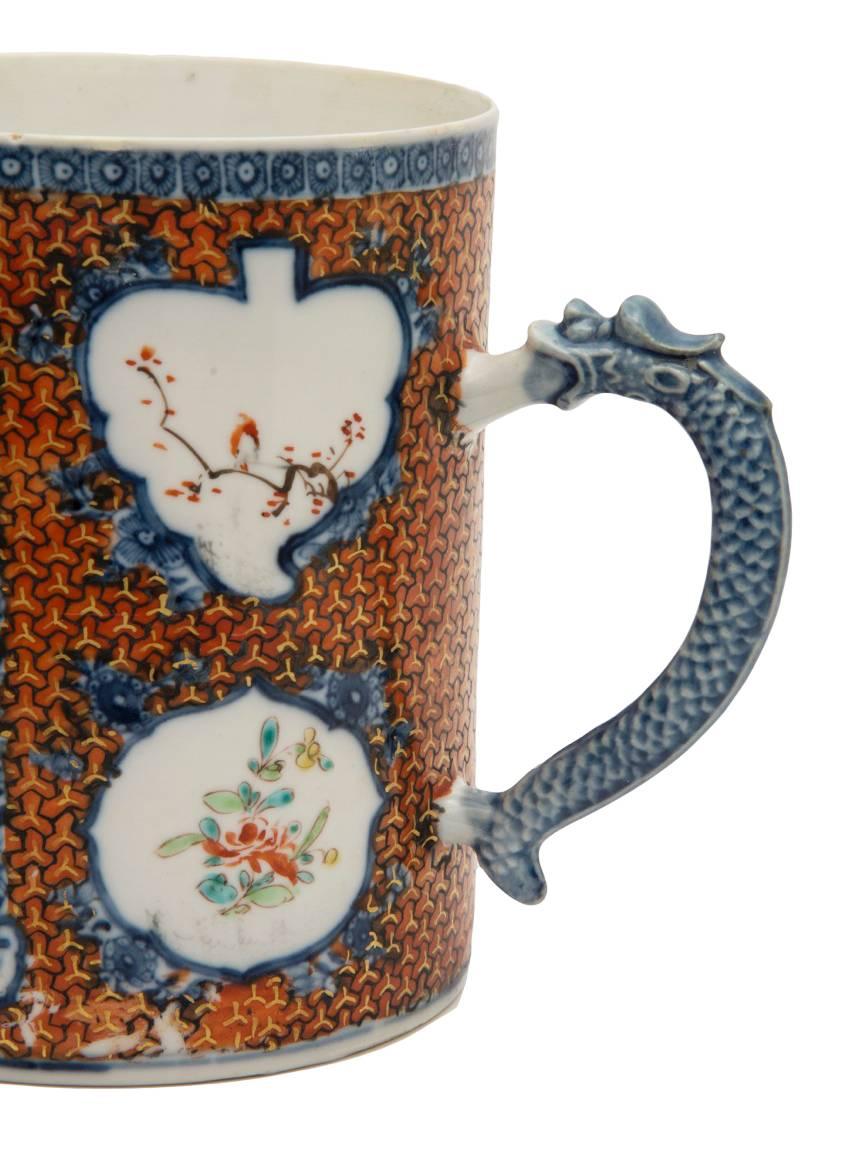 Enameled Chinese Export Porcelain Suite of Three Qianlong Period Mugs in Three Sizes For Sale